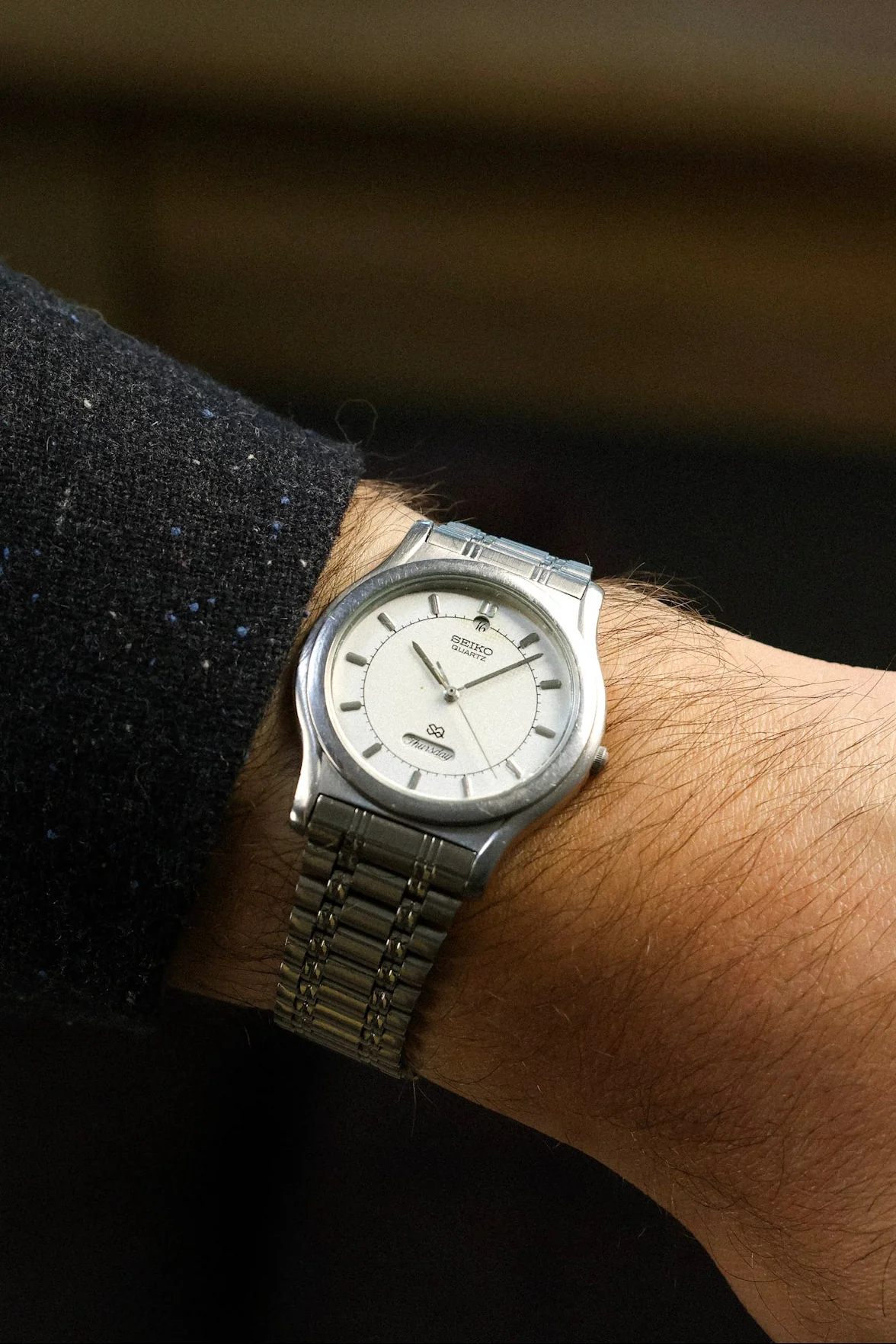 1988 Seiko SQ Geometric Script Font Day-Date - Image 3