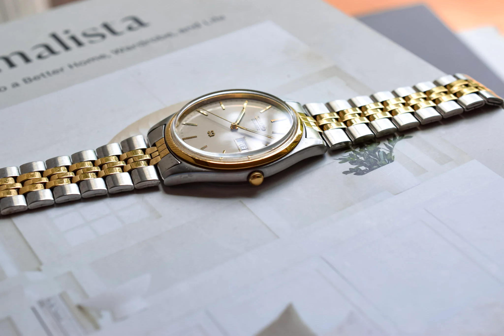 1988 Seiko SQ Ghost Dial Day-Date - Image 5
