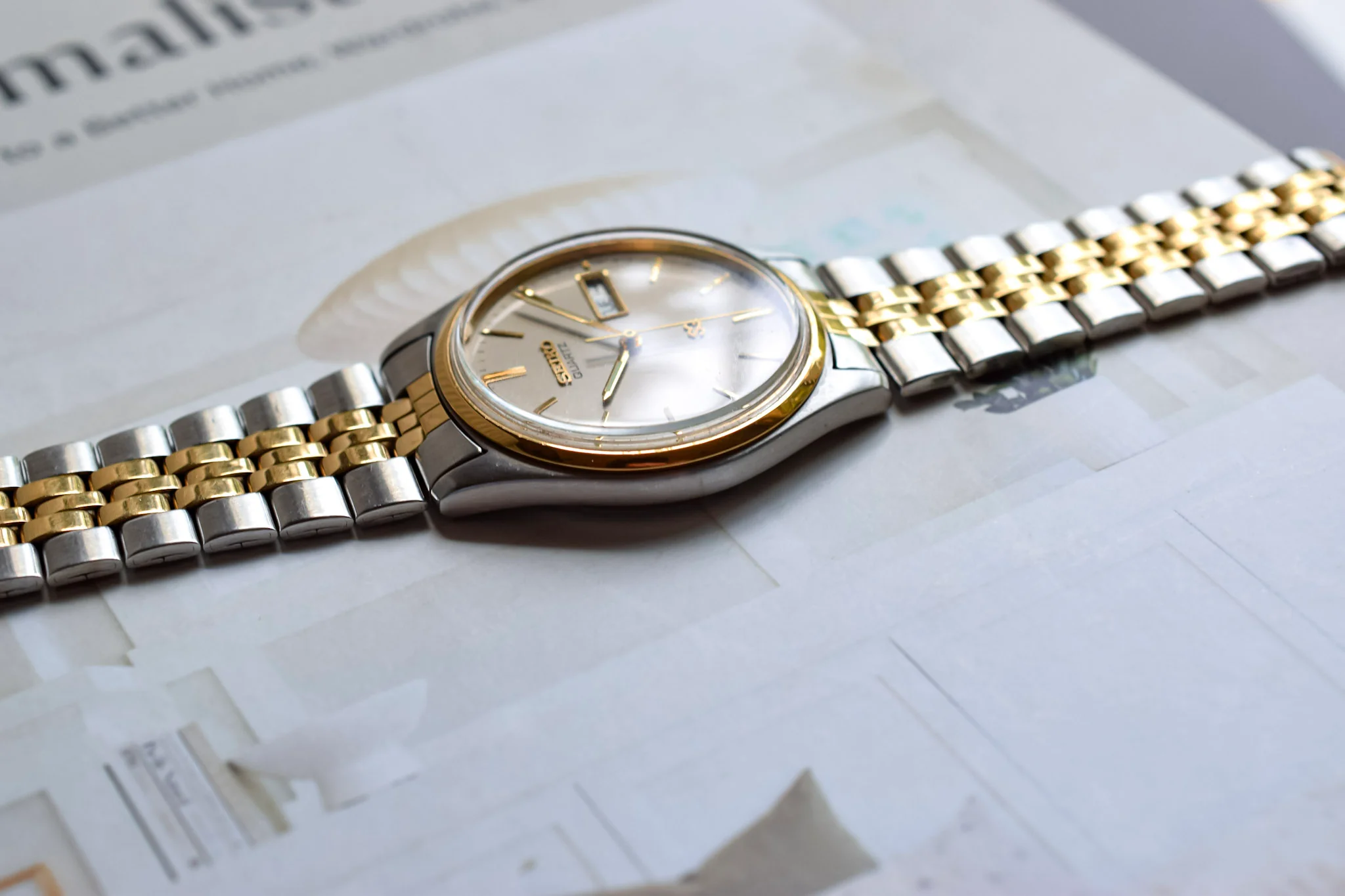 1988 Seiko SQ Ghost Dial Day-Date - Image 6