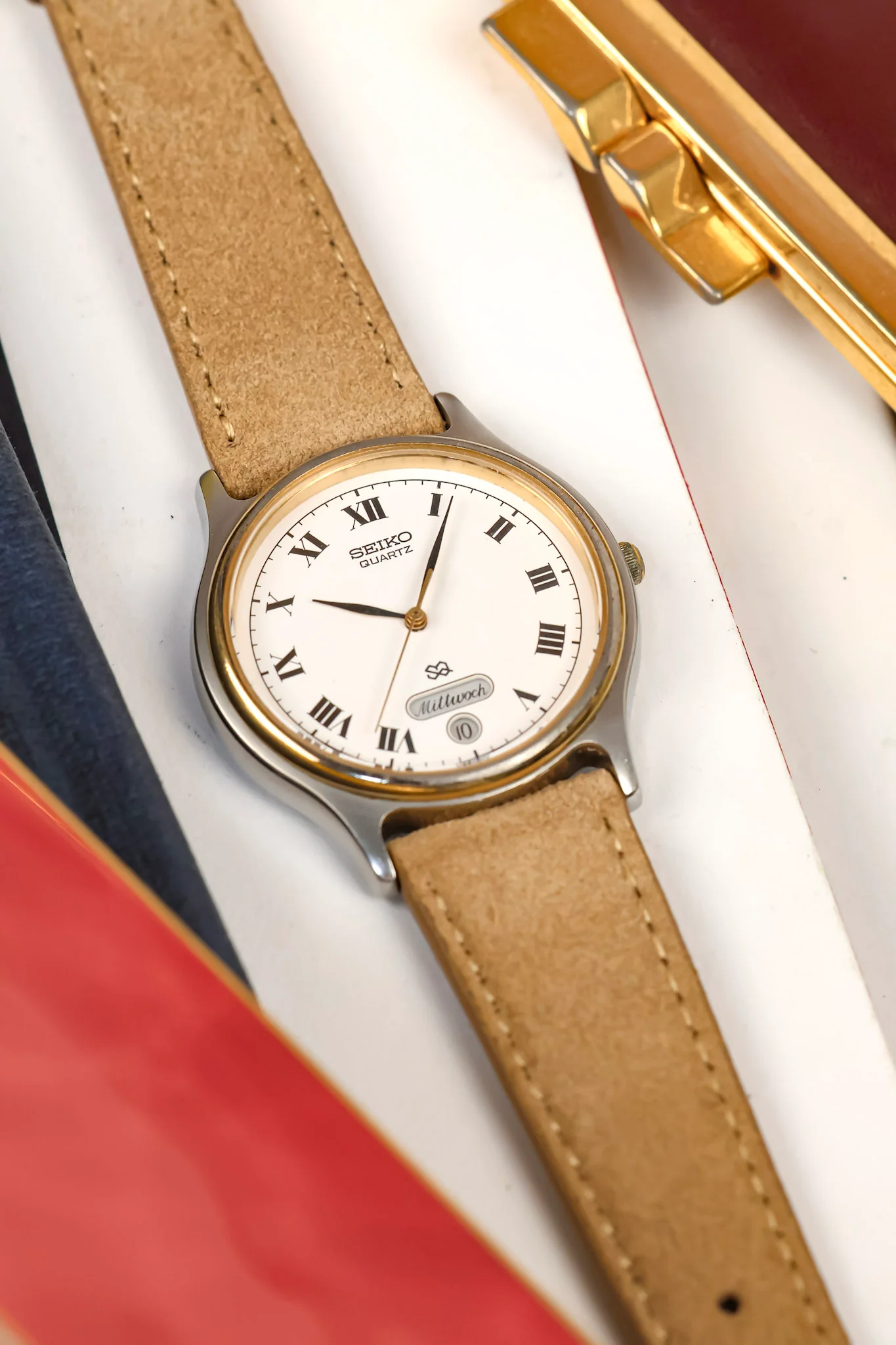 1988 Seiko SQ Two Toned Roman Script Day-Date (German Days of the Week) - Image 5