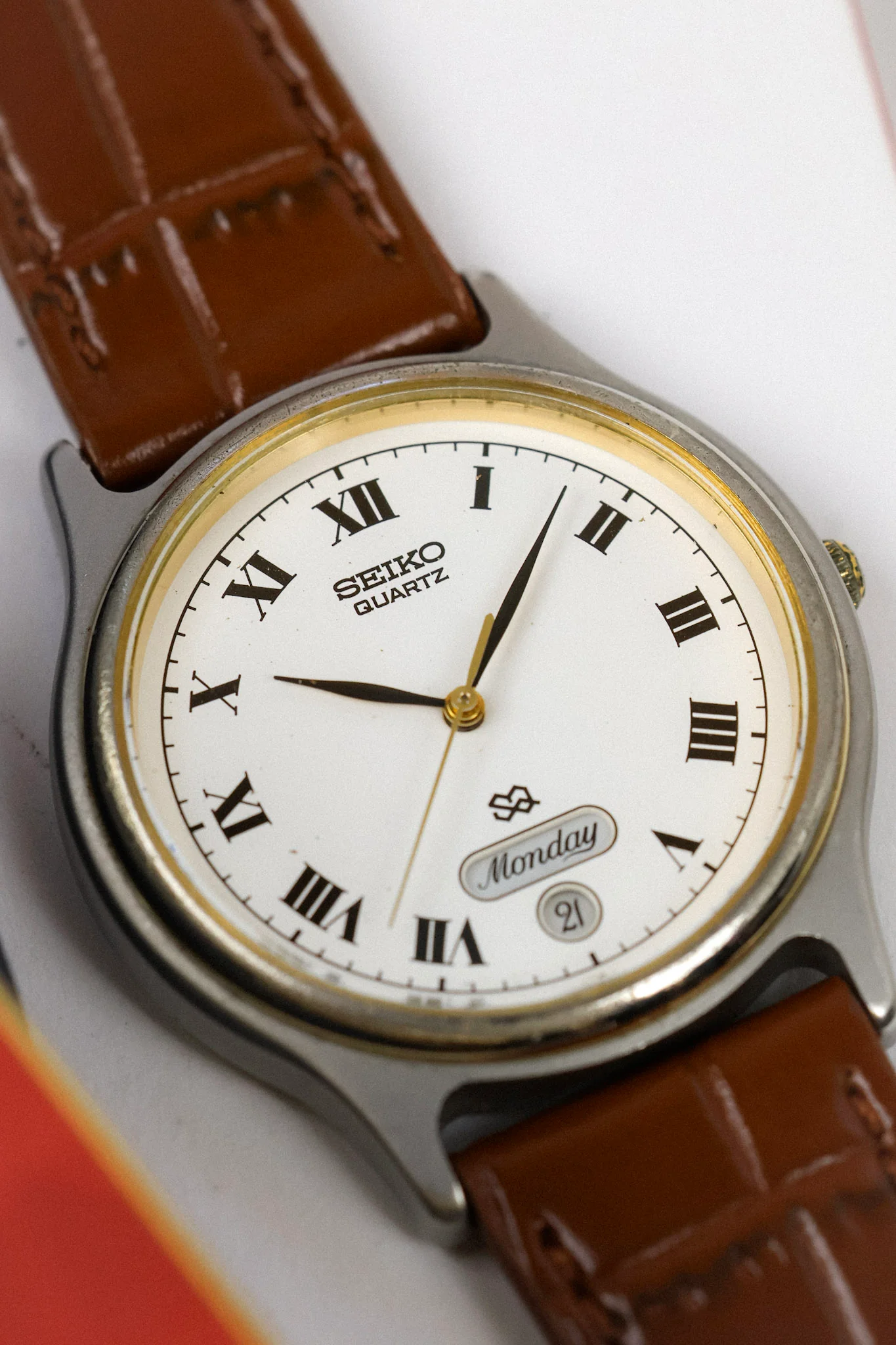 1988 Seiko SQ Two Toned Roman Script Day-Date (English Days of the Week) - Image 7