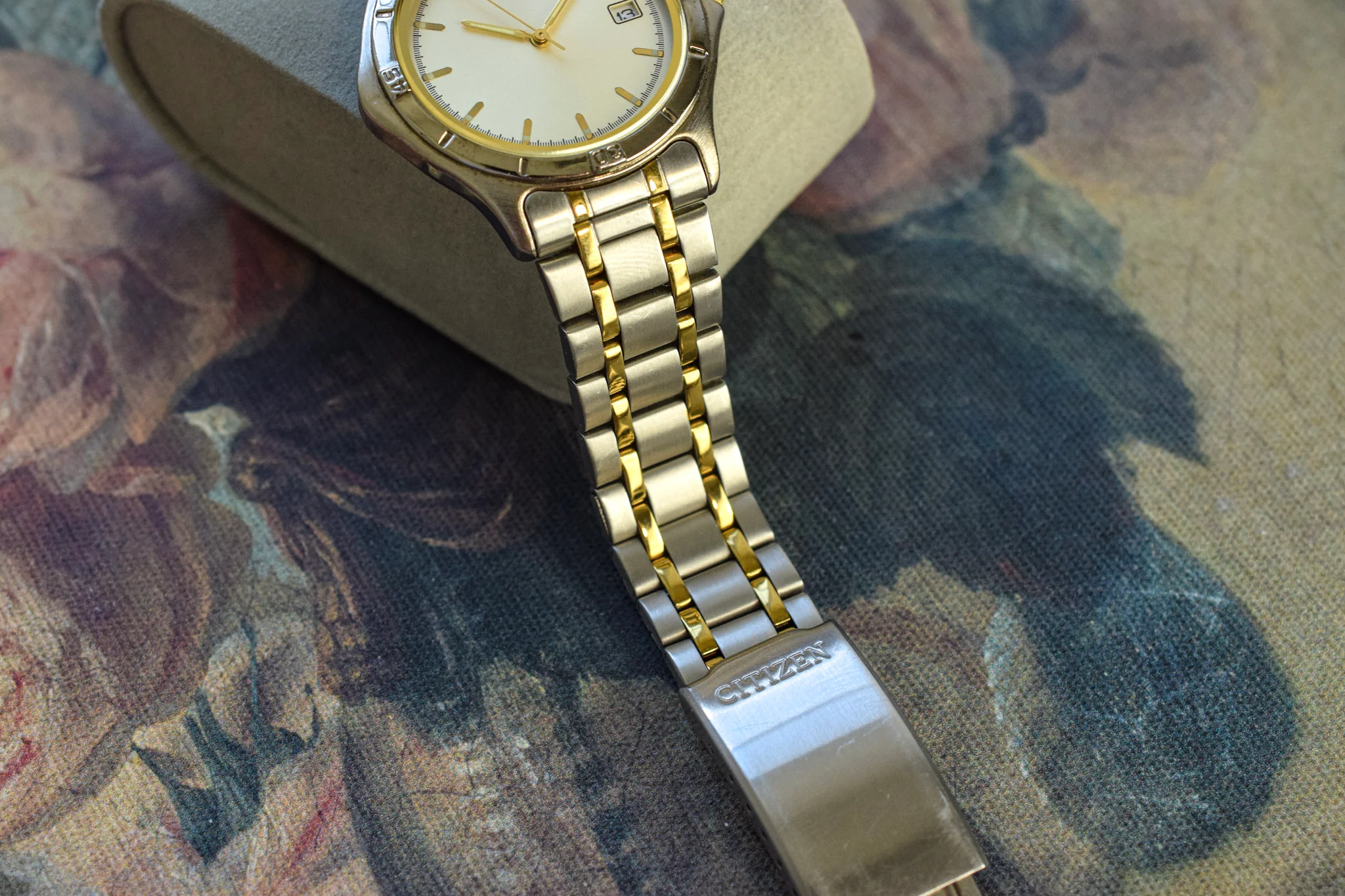 1989 Citizen Two Tone Champagne Dial Calendar - Image 6