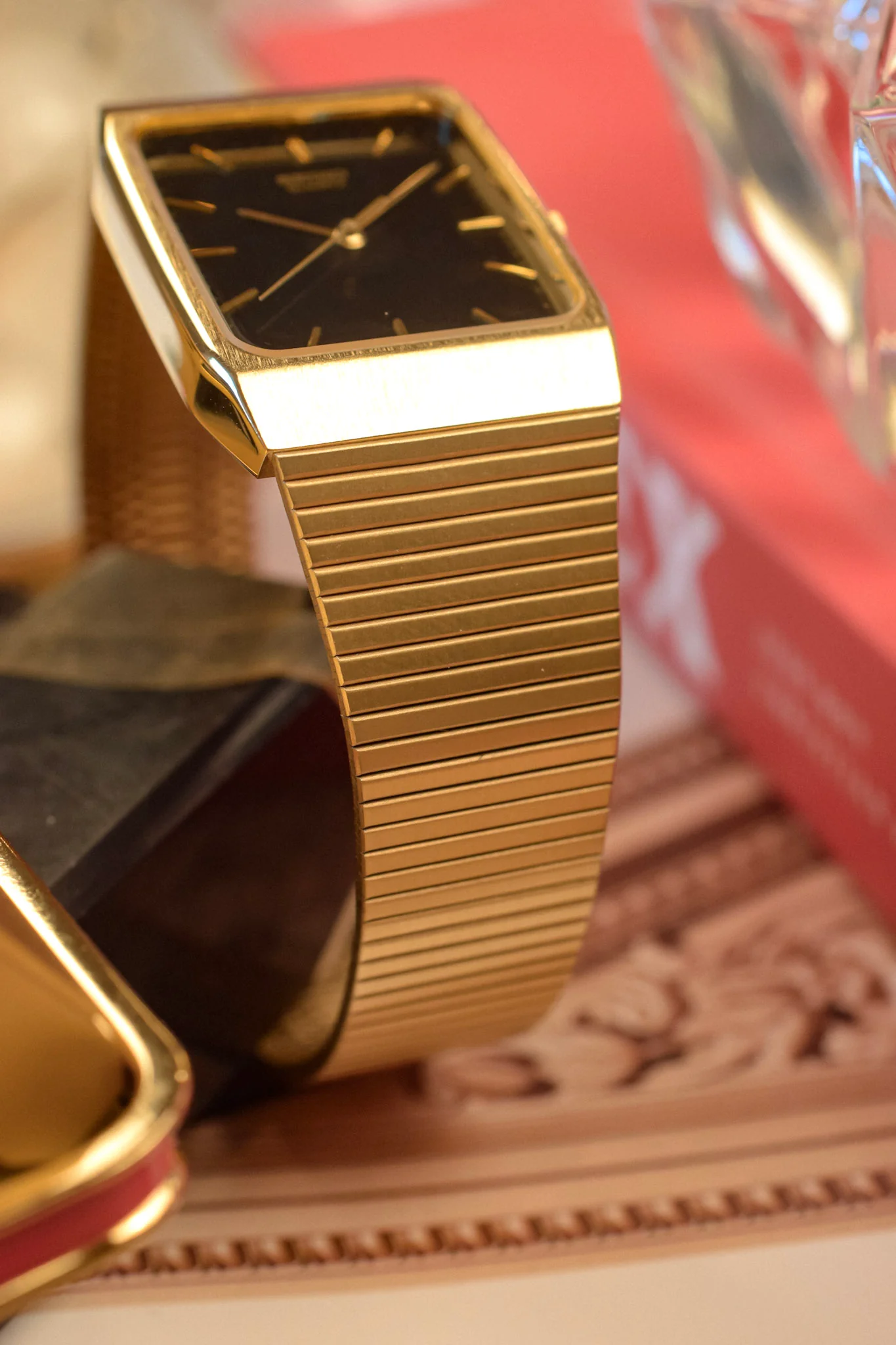 1989 Seiko Gilt Tonneau - Image 6