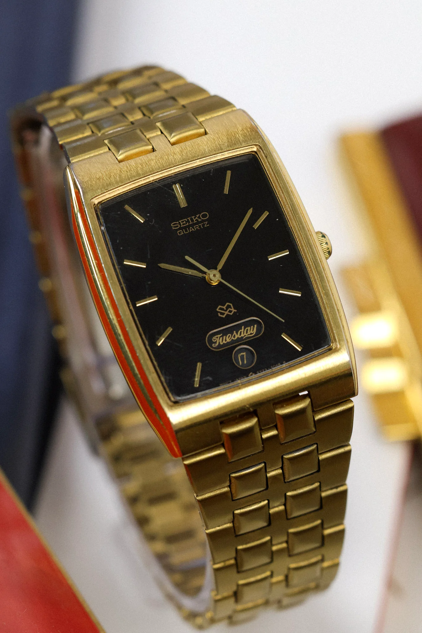 1989 Seiko SQ Golden Tank Script Day-Date - Image 5