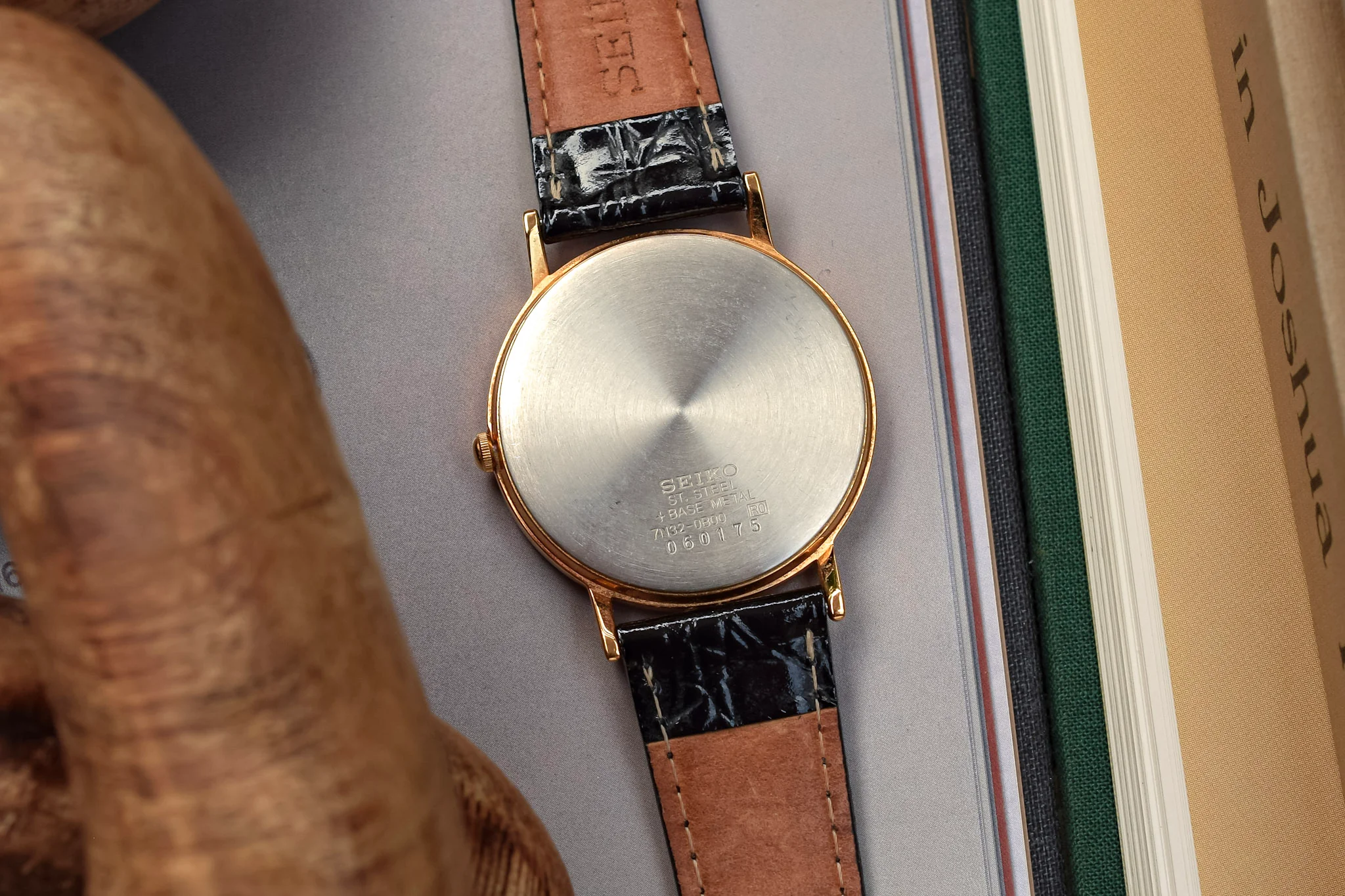 1990 Seiko Black Dial Calendar - Image 9