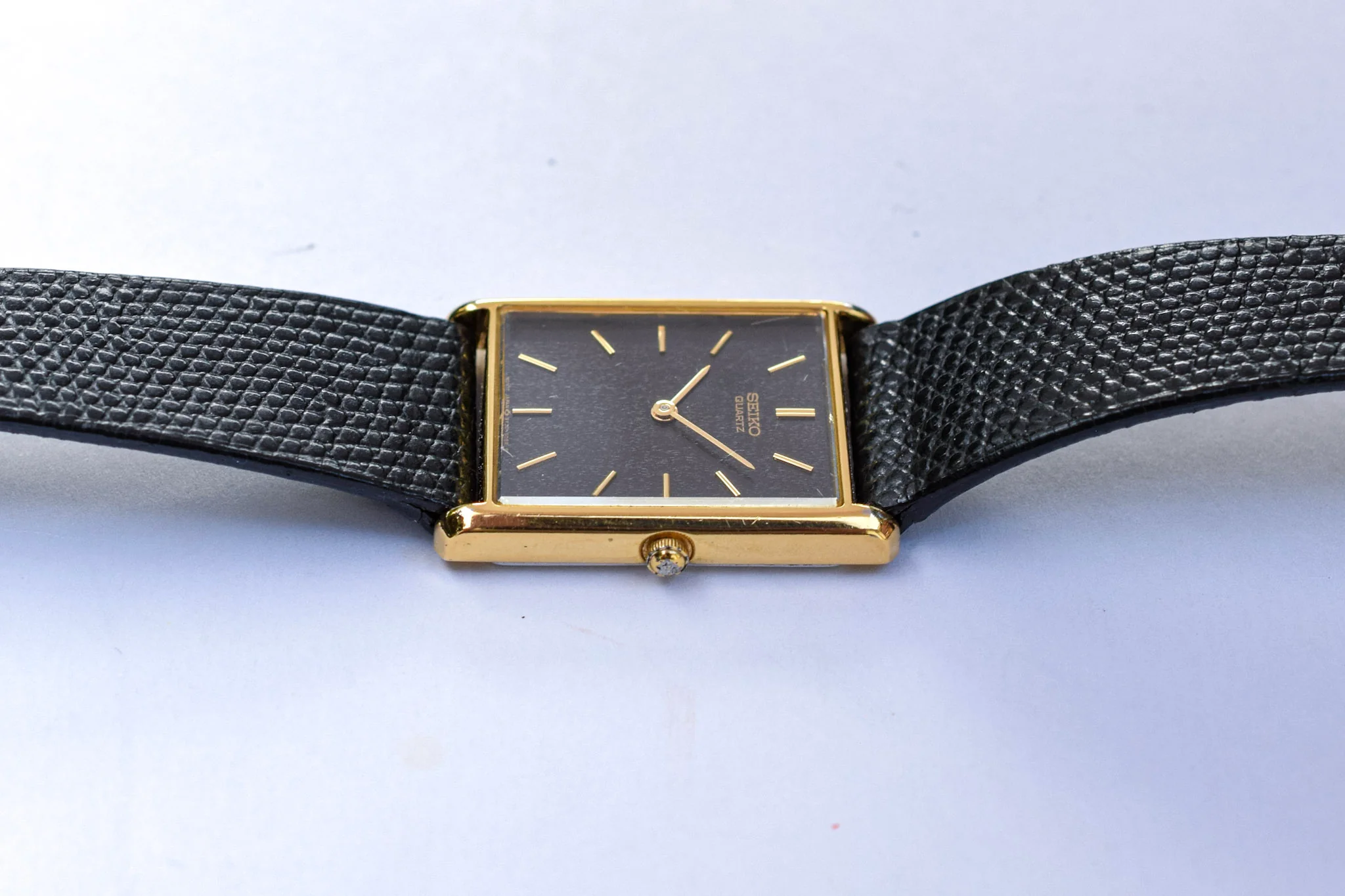 1990 Seiko Black Dial Tank - Image 4