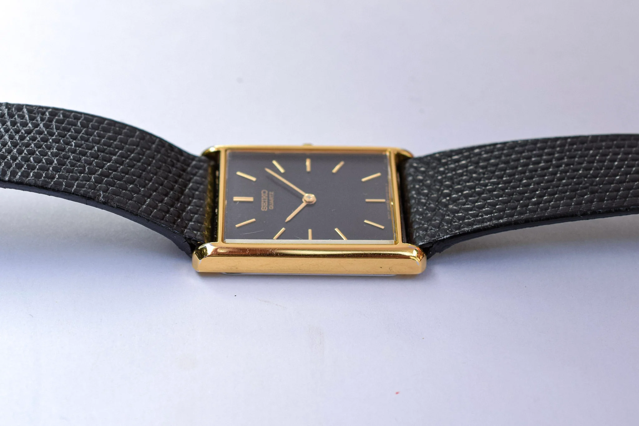 1990 Seiko Black Dial Tank - Image 5