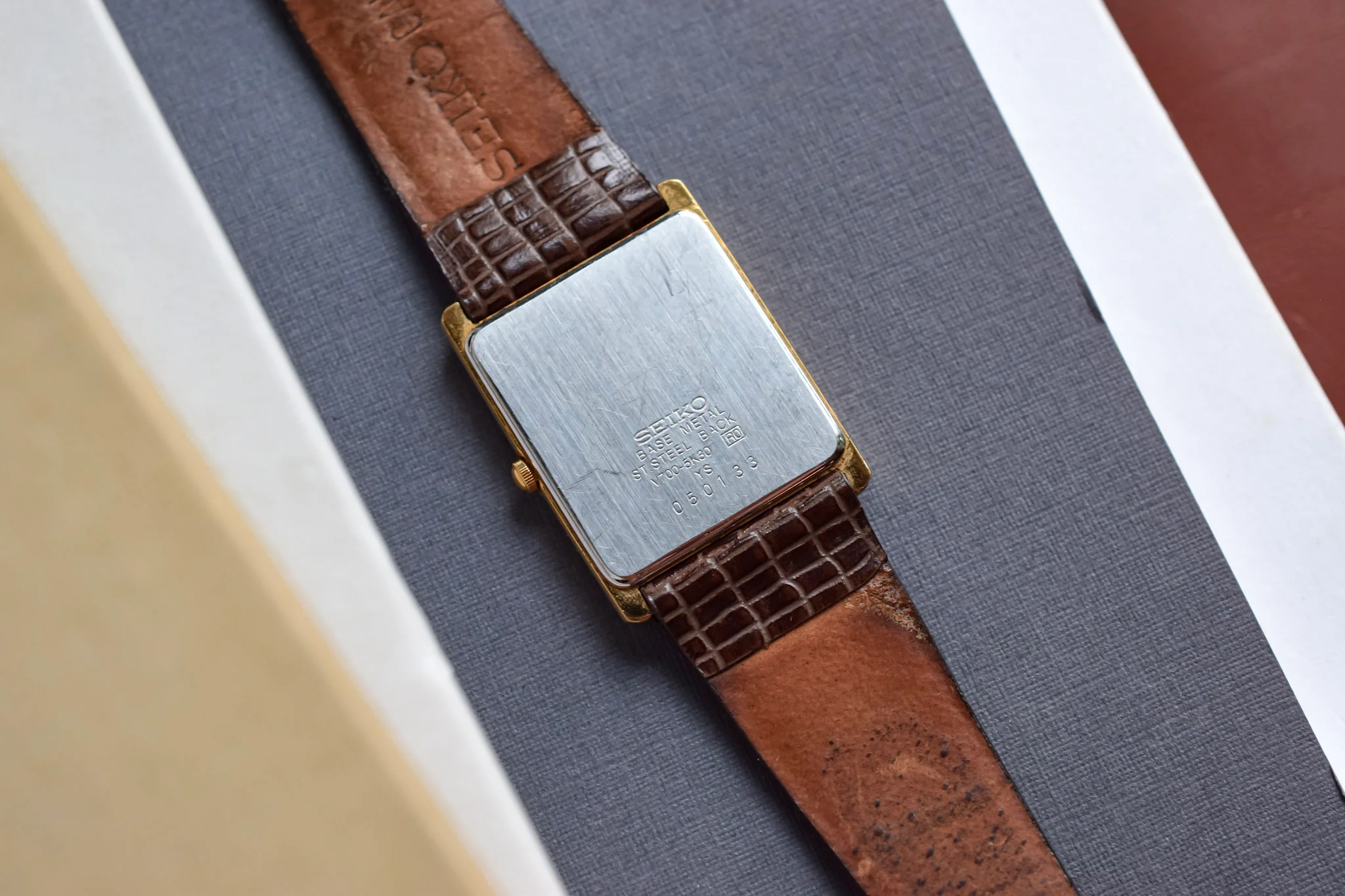 1990 Seiko Gold Tone Tank - Image 9