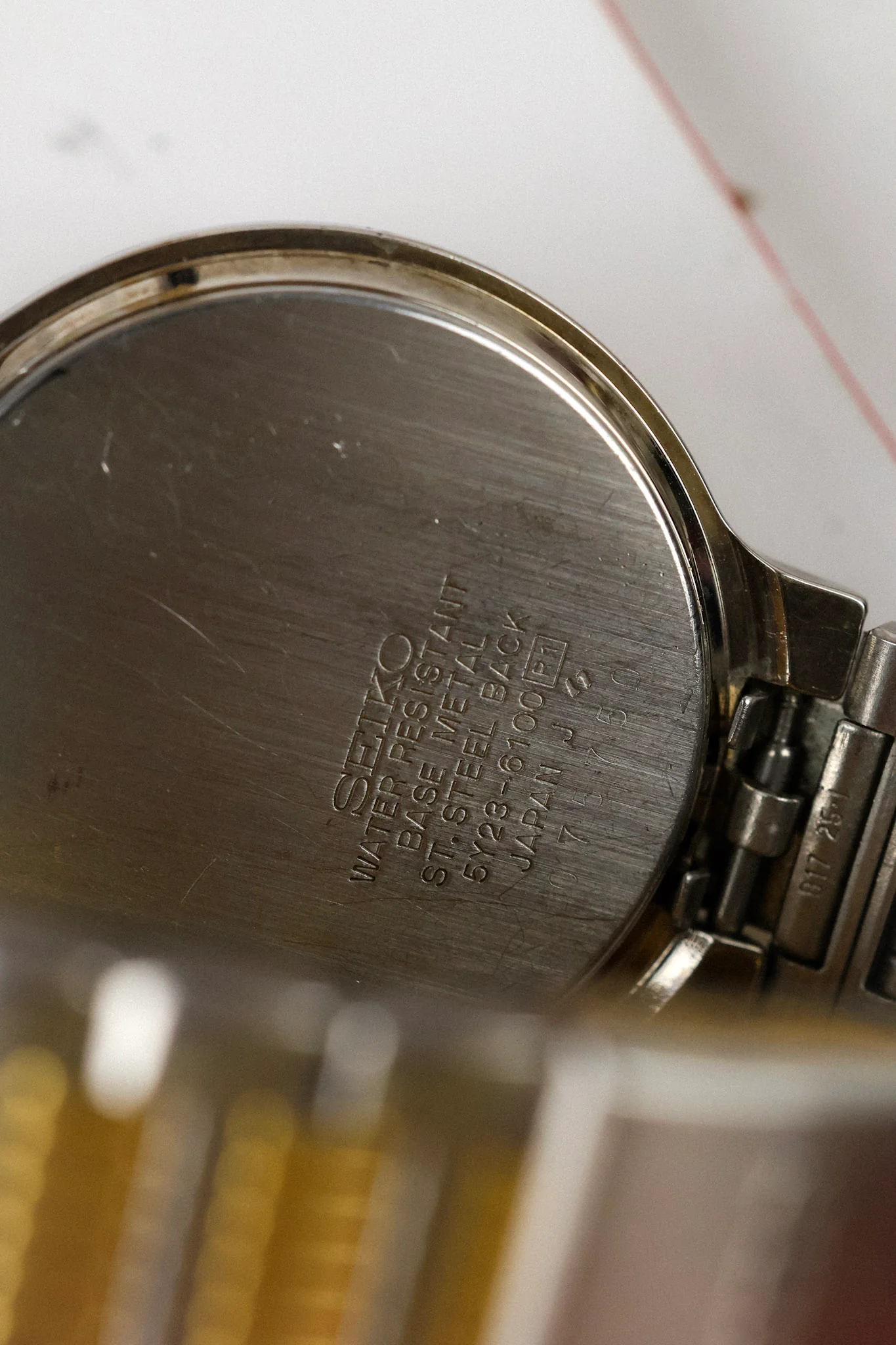 1990 Seiko SQ Champagne Script Font Day-Date - Image 13