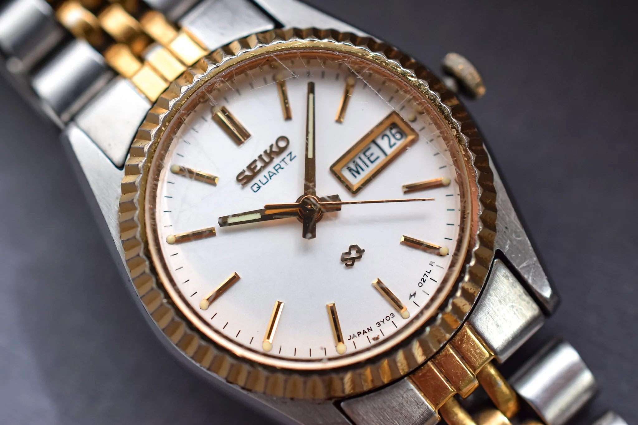 1990 Seiko SQ "Ladies Size" Silver Day-Date - Image 4