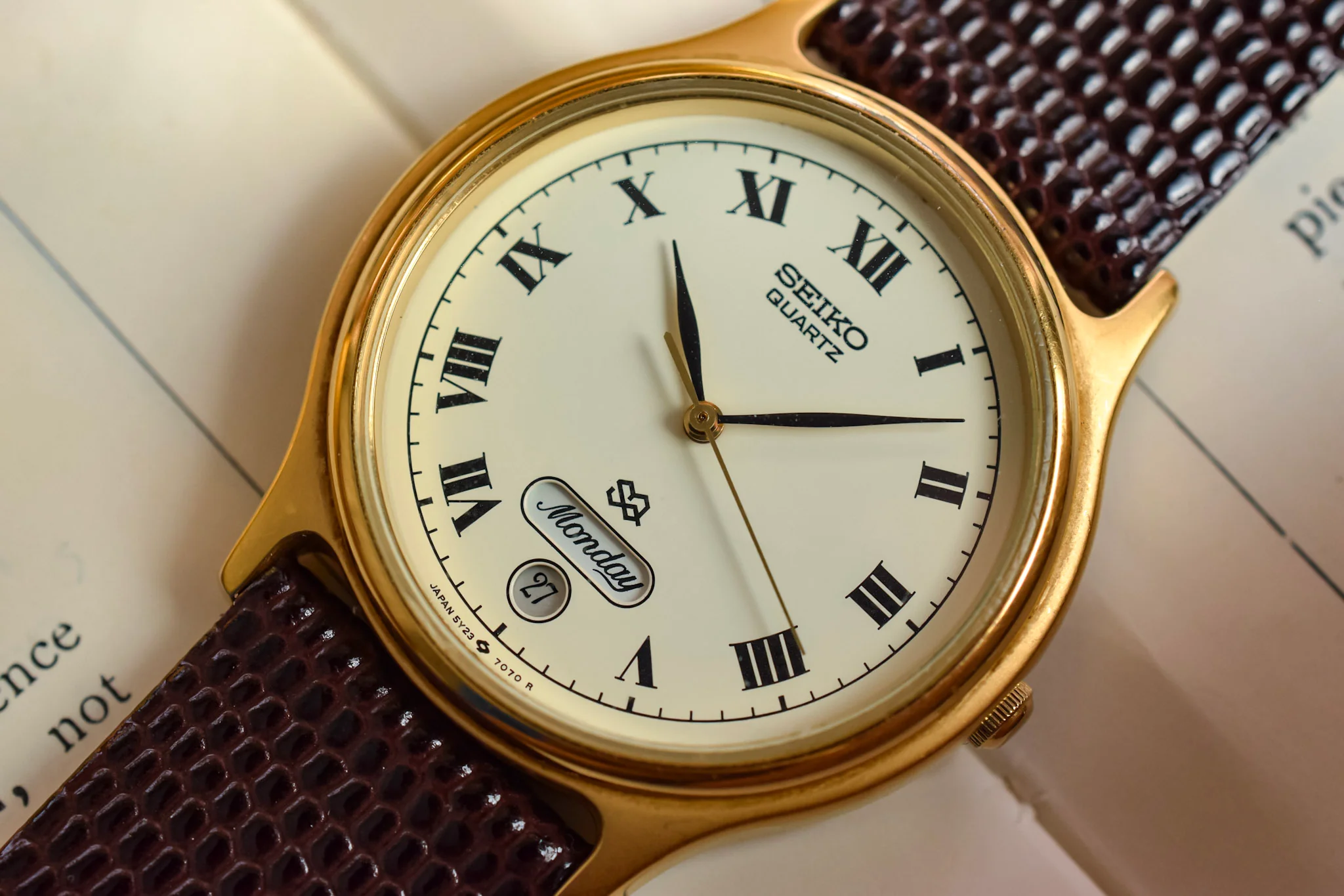 1990 Seiko SQ Roman Day-Date - Image 3