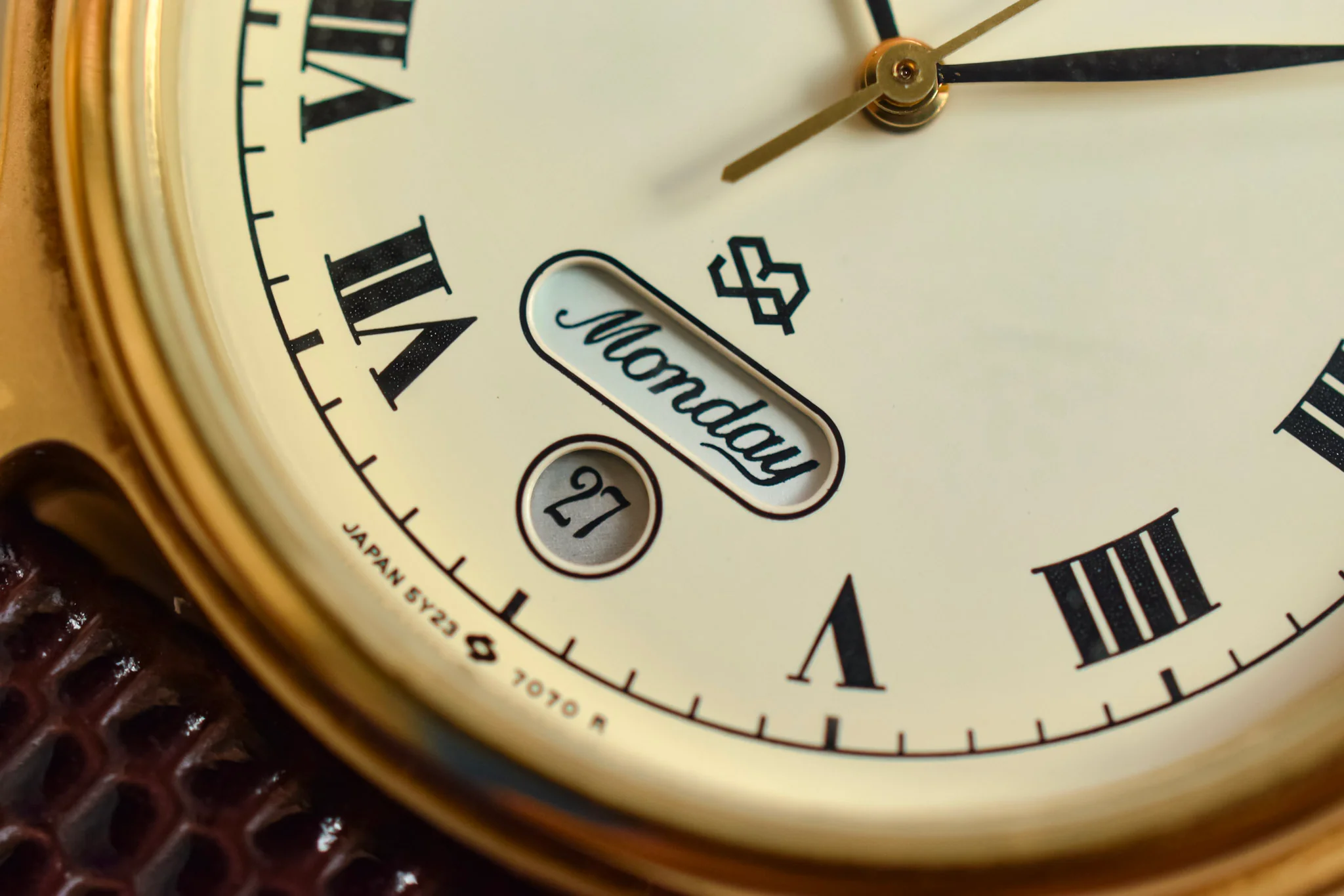 1990 Seiko SQ Roman Day-Date - Image 4