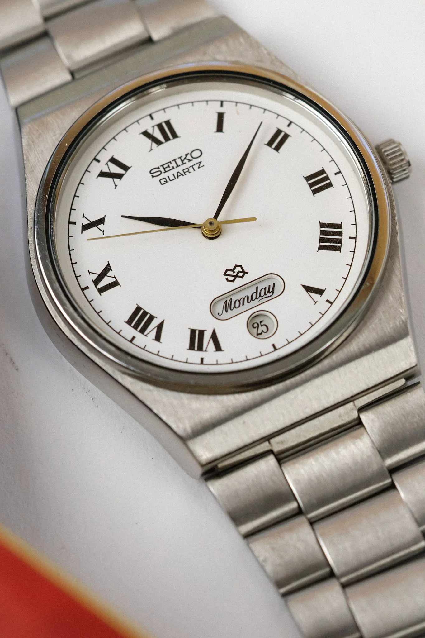 1990 Seiko SQ Steel Roman Script Day-Date - Image 4