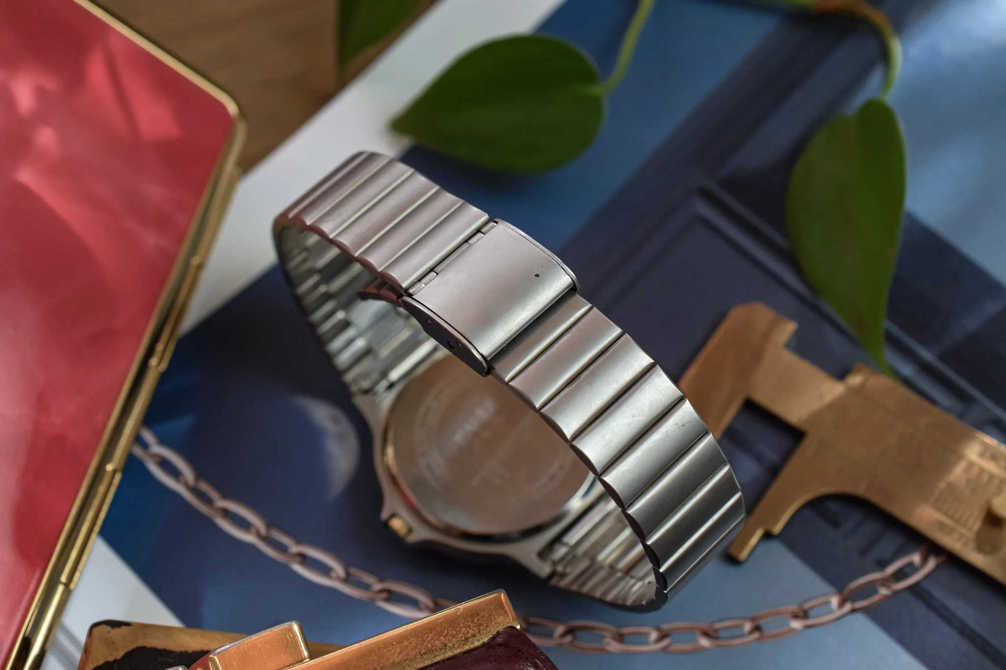1990 Timex Day & Night Triple Calendar - Image 10