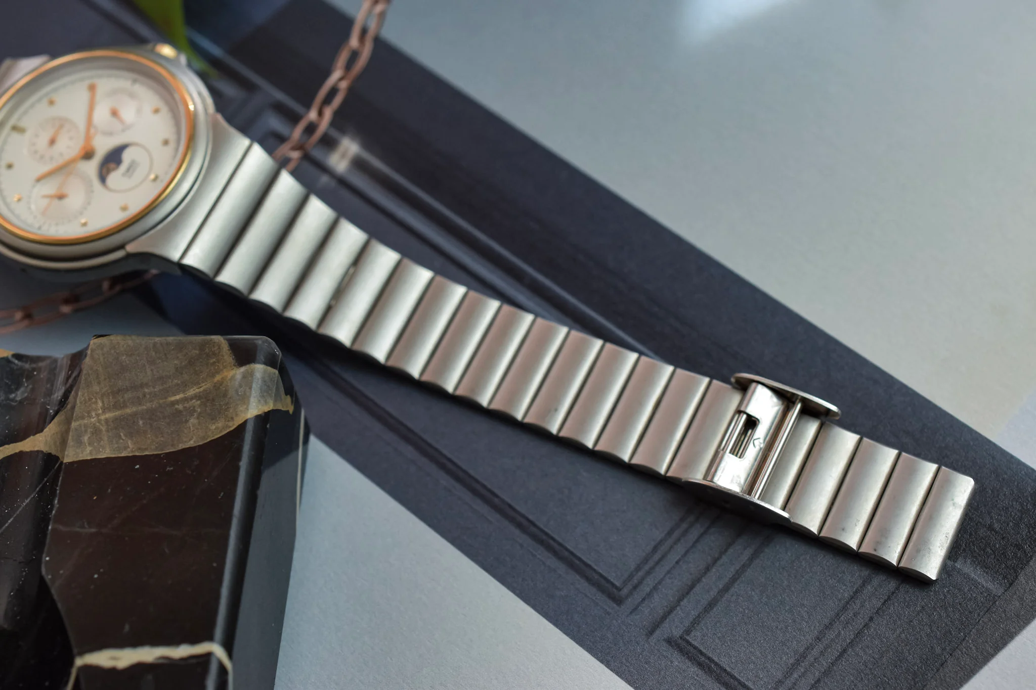 1990 Timex Day & Night Triple Calendar - Image 8