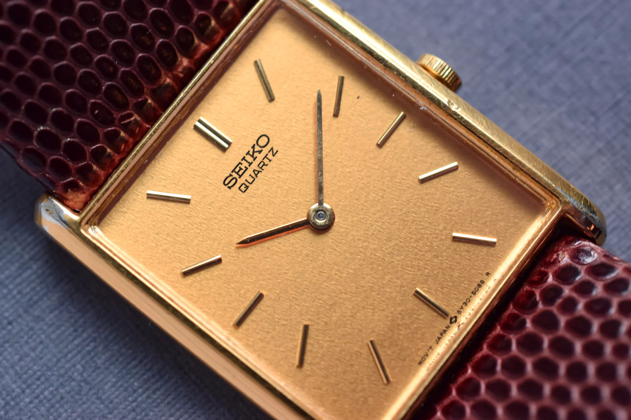 1991 Seiko Gold Tone Tank - Image 3