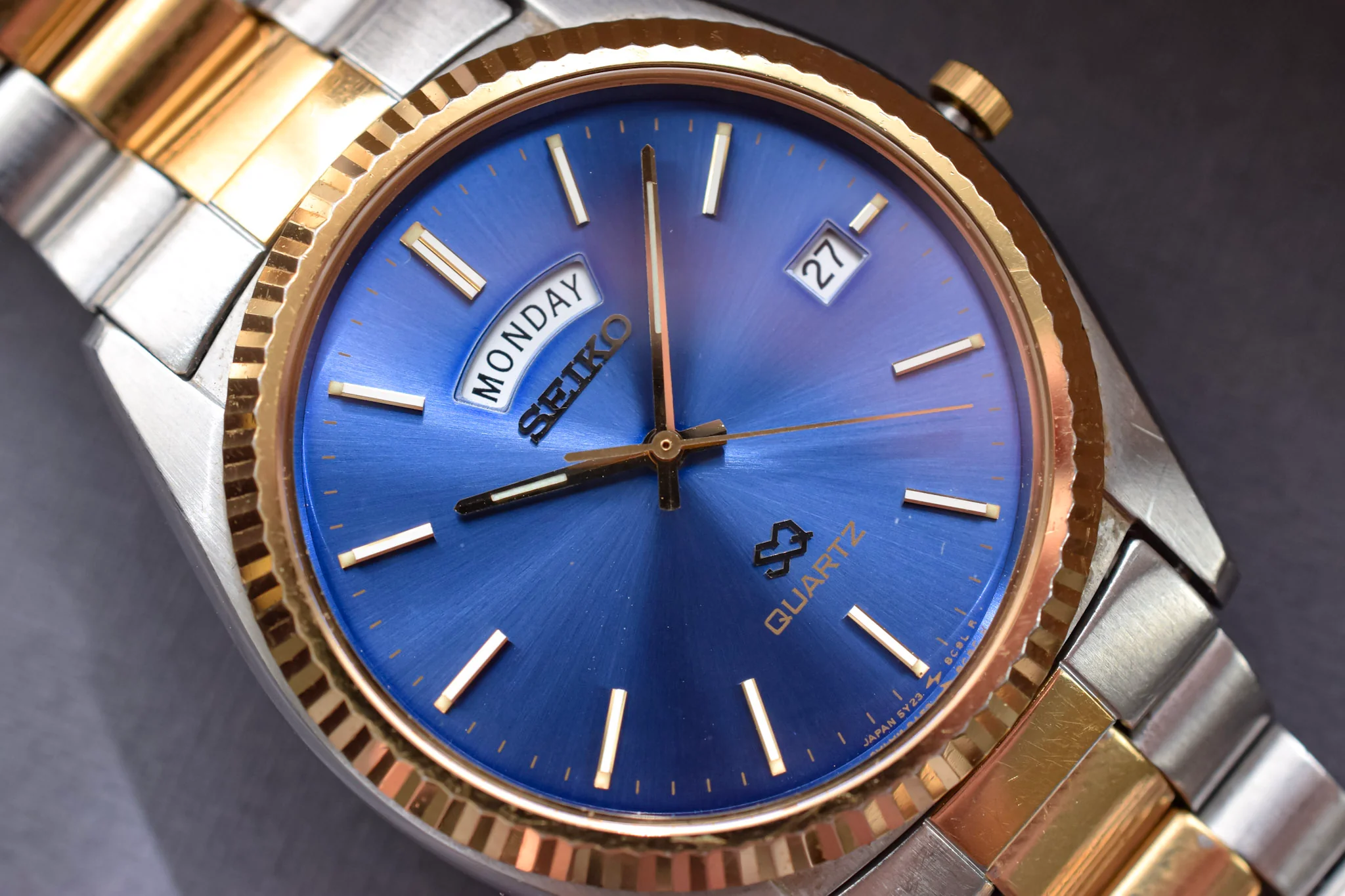 1991 Seiko SQ Two Toned Blue Dial Day-Date "President" - Image 3