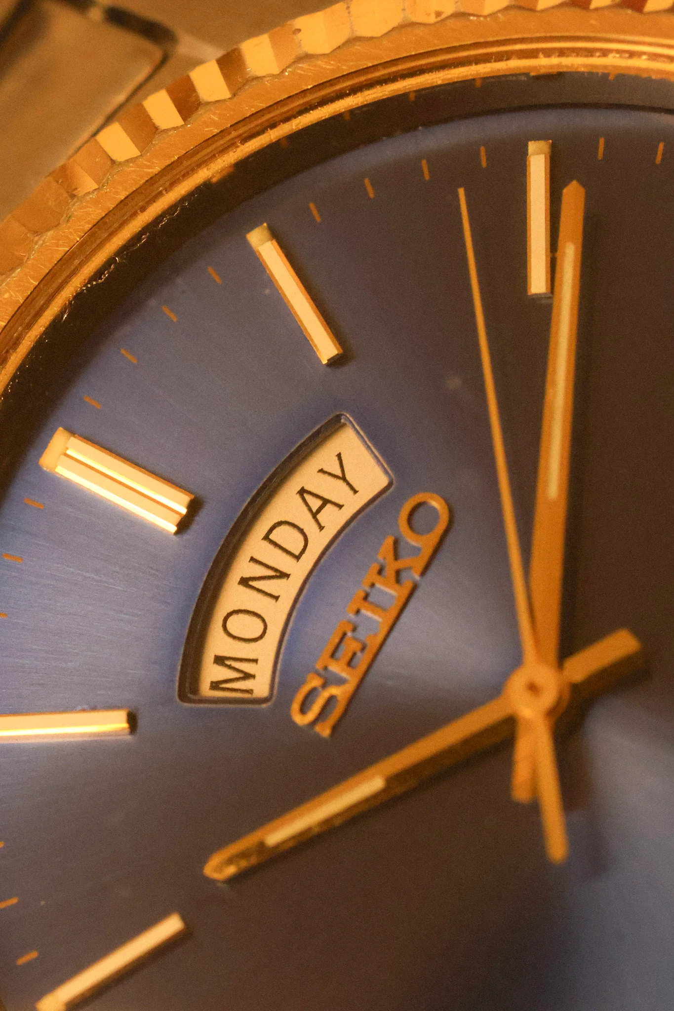 1991 Seiko SQ Two Toned Sunray Blue Jubilee Prez - Image 4
