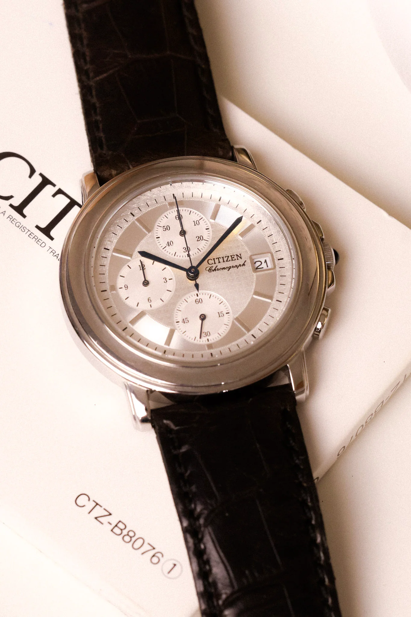1992 Citizen Sector Classique Chronograph - New Old Stock - Image 4