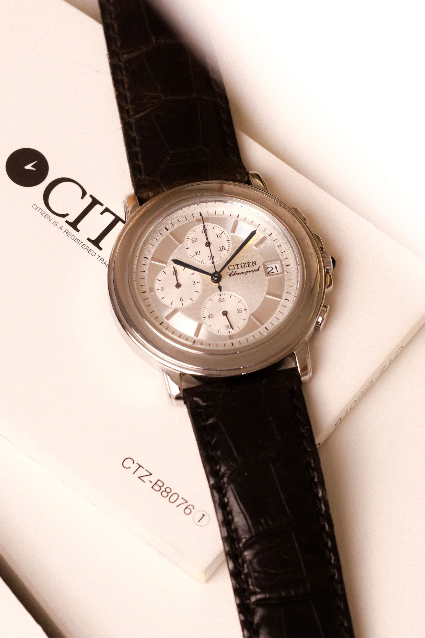 1992 Citizen Sector Classique Chronograph - New Old Stock - Image 5