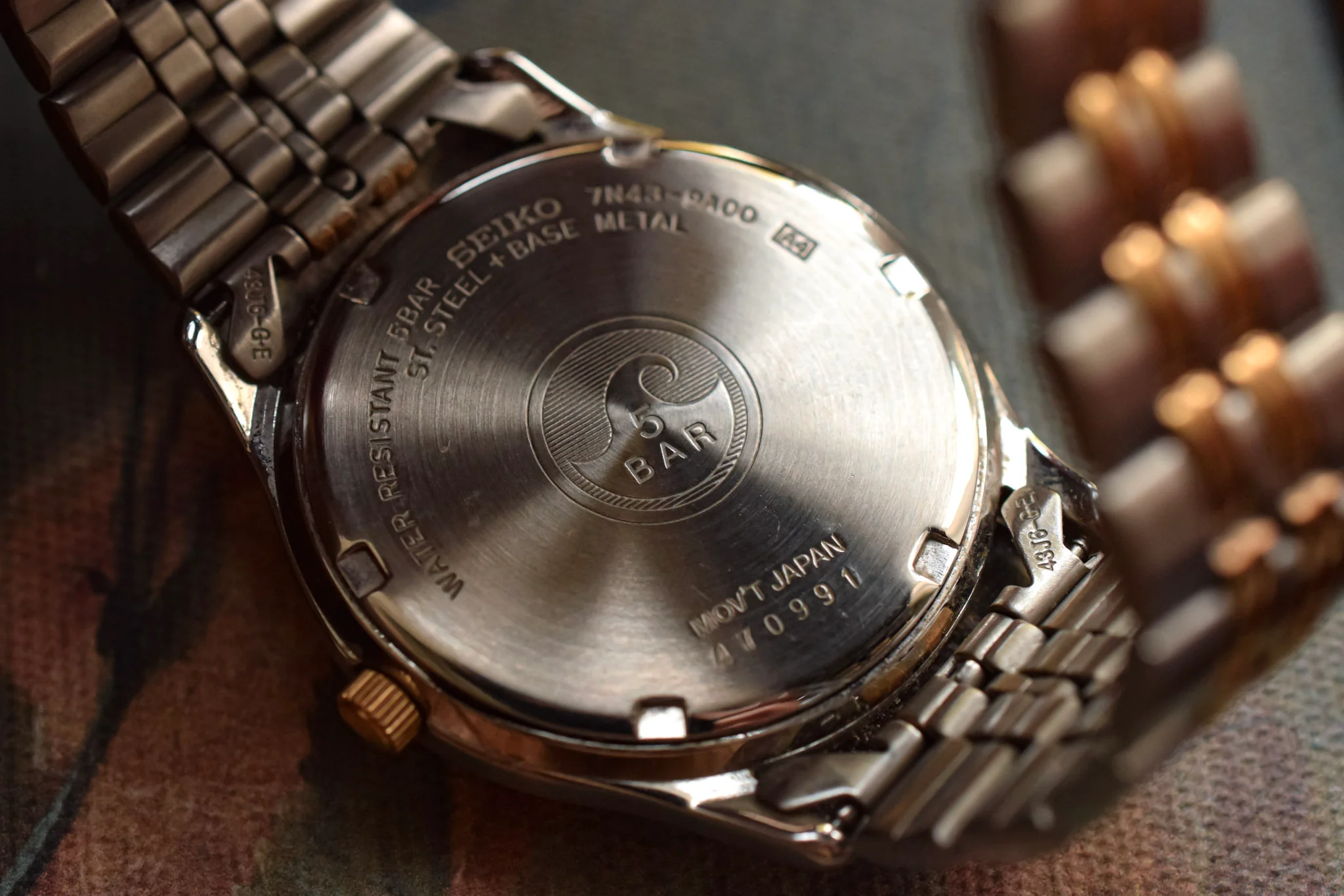 1994 Seiko Sports 50 Grey Dial Day-Date - New Old Stock - Image 10
