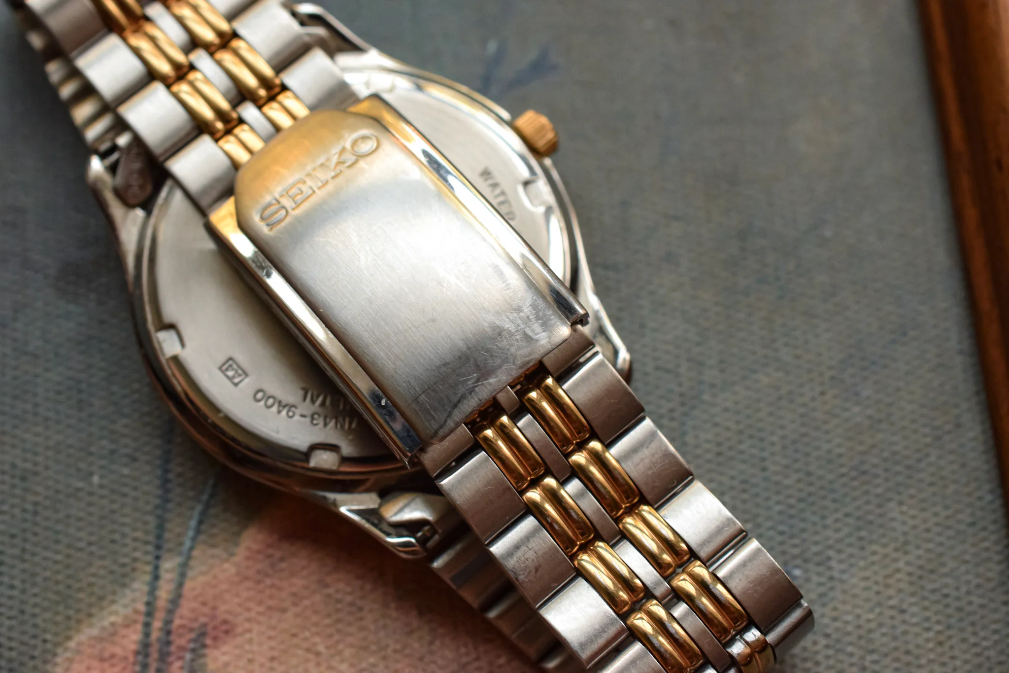 1994 Seiko Sports 50 Grey Dial Day-Date - New Old Stock - Image 9