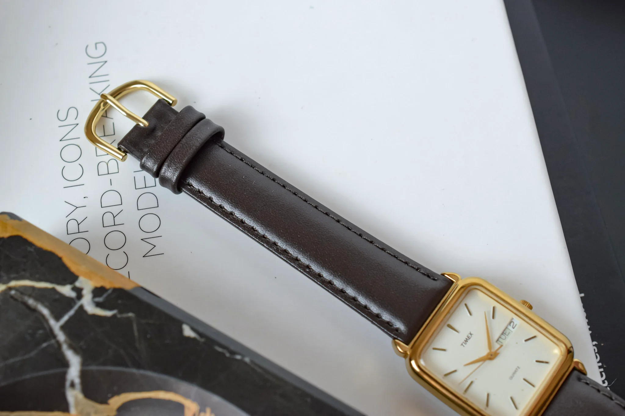 1994 Timex Quartz Crab Claw TV Day-Date - Image 8