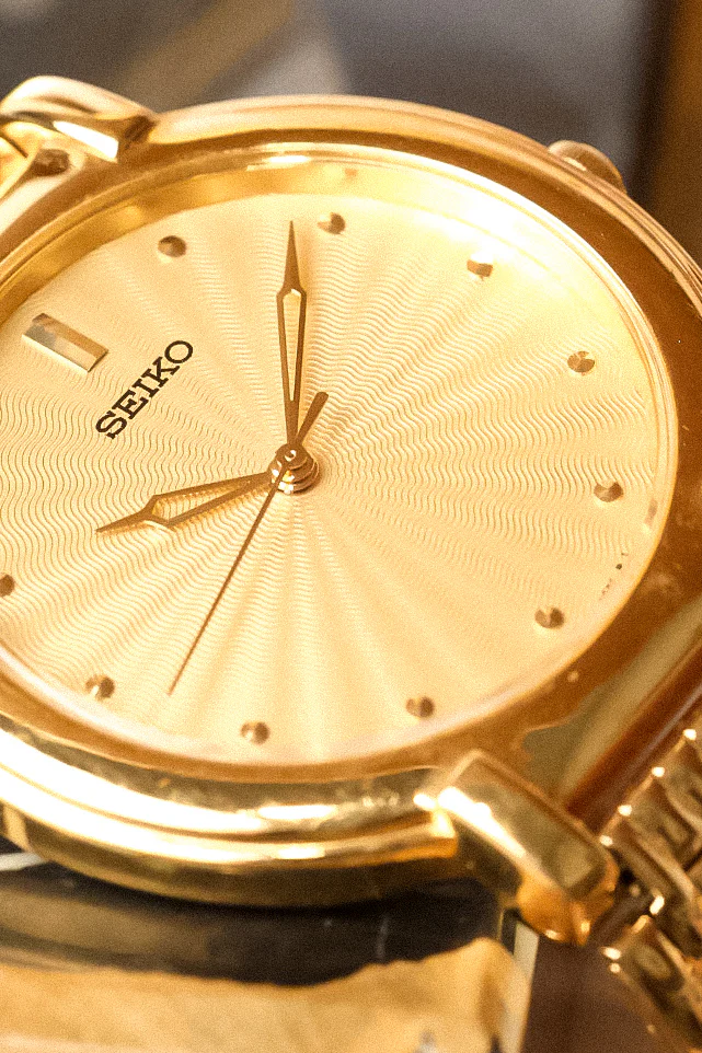 1995 Seiko Golden Sunburst Disco Volante - Image 3