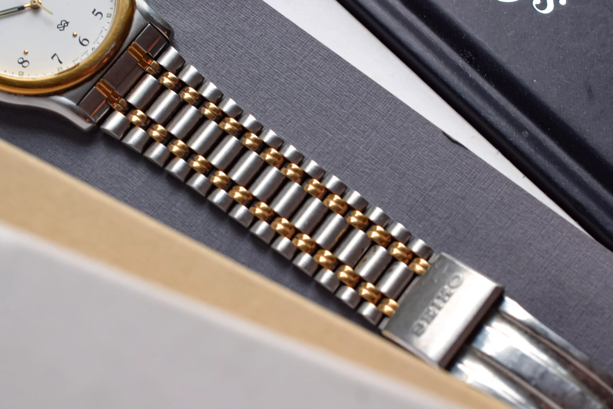 1995 Seiko SQ Arabic Numerals Day-Date - Image 7