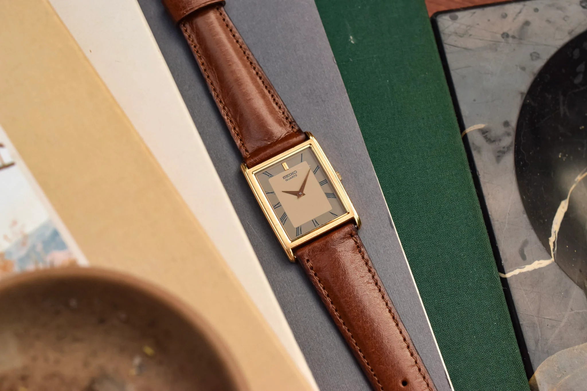 1996 Seiko Gray Roman Dial Tank - Image 14