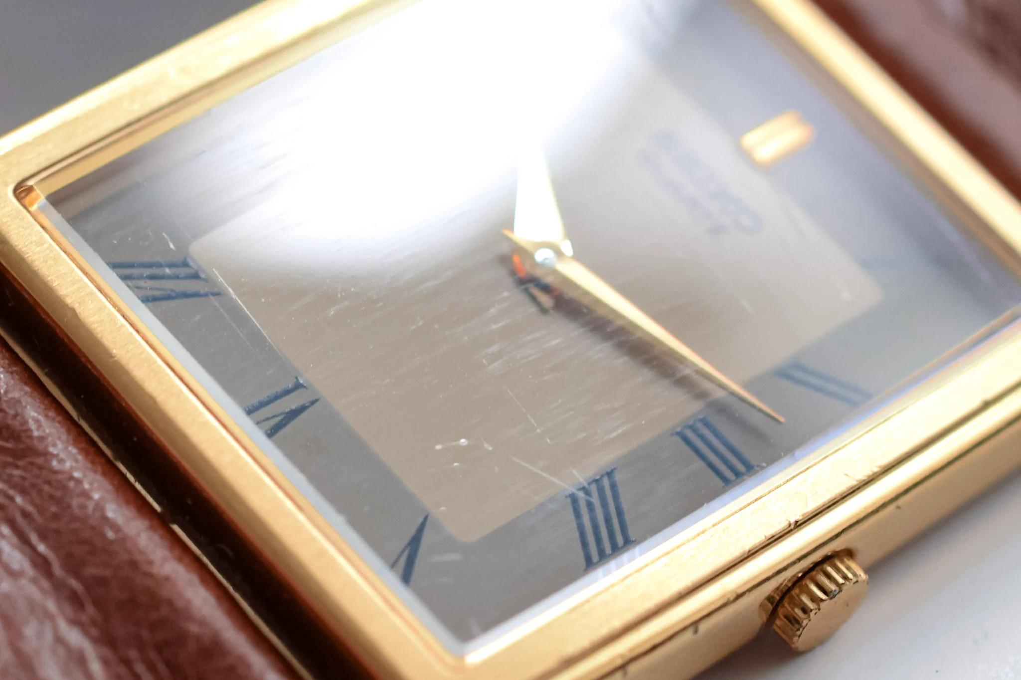 1996 Seiko Gray Roman Dial Tank - Image 8