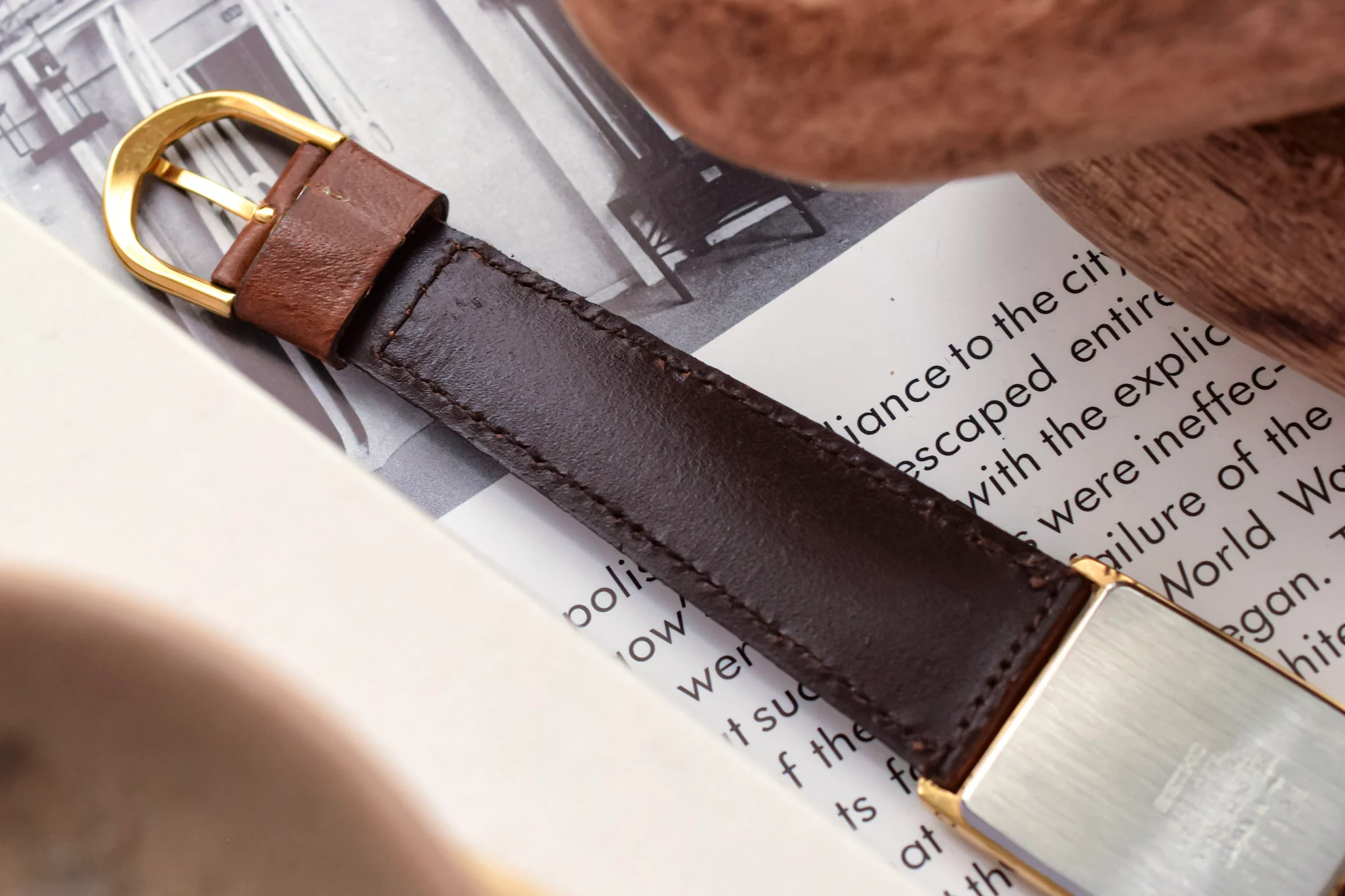 1996 Seiko Gray Roman Dial Tank - Image 9