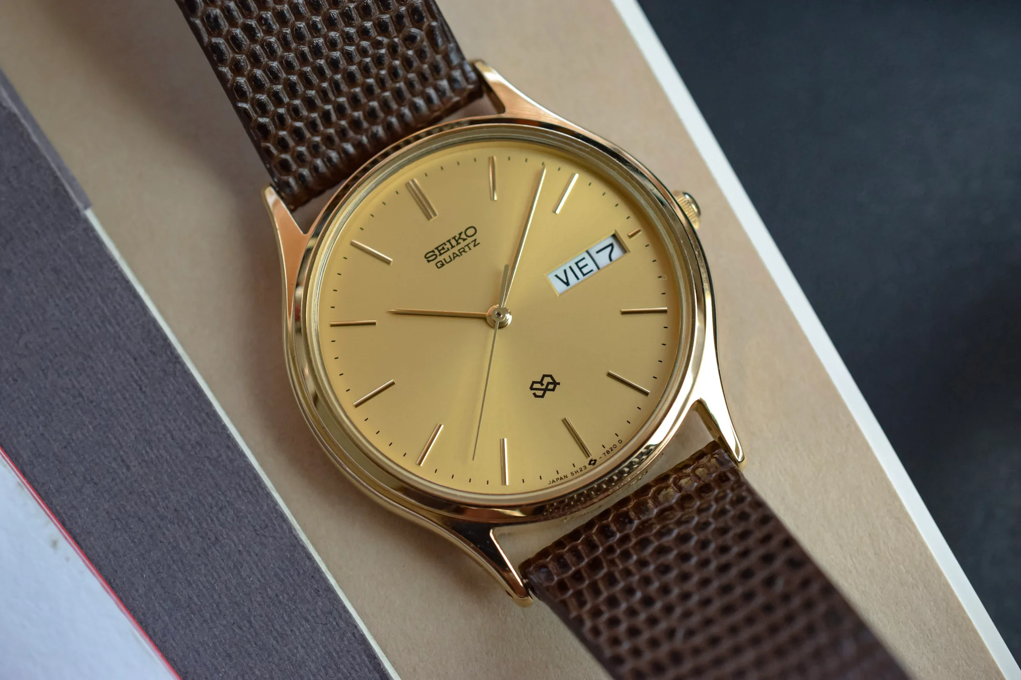 1996 Seiko SQ Champagne Day-Date - Image 3