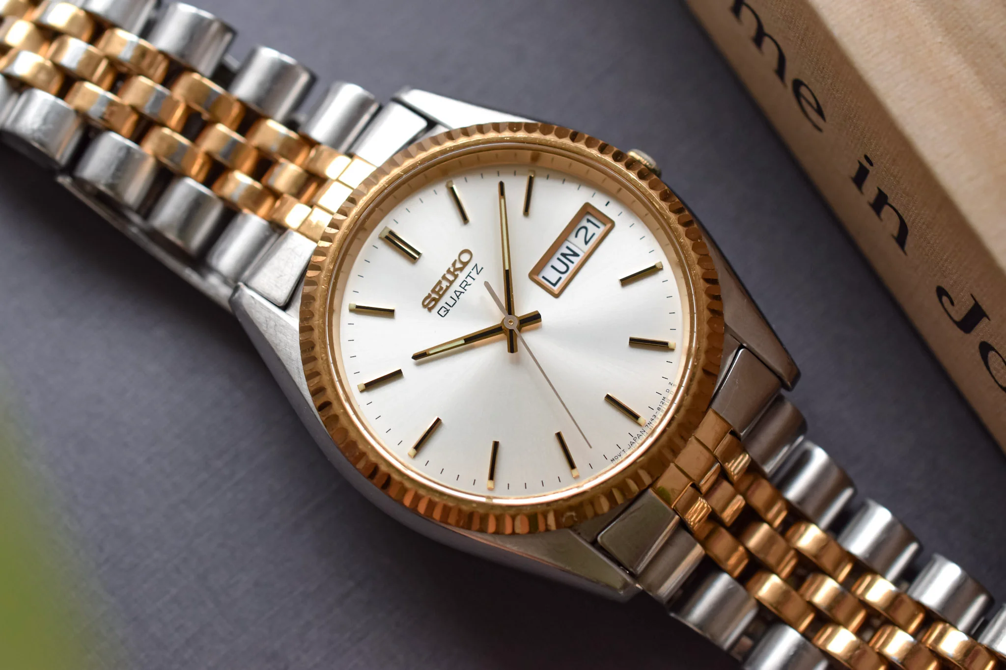 1996 Seiko Two Toned Silver Dial Day-Date - Image 2
