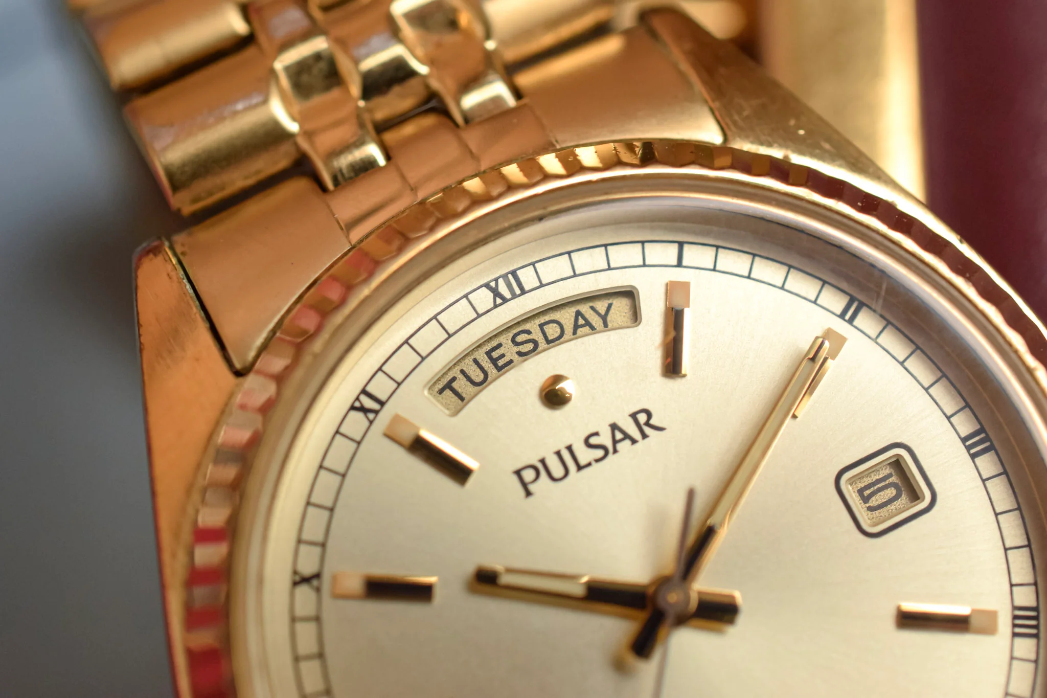 1997 Pulsar Golden Champagne Day-Date "President" - Image 4