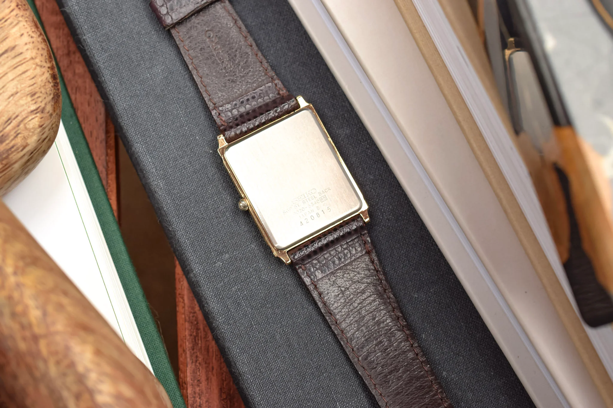 1984 Seiko Pillar Case Tank - Image 10