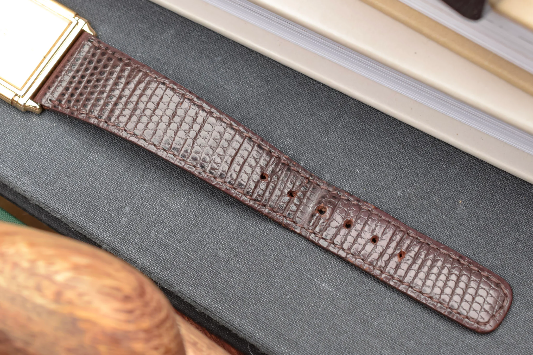 1984 Seiko Pillar Case Tank - Image 6