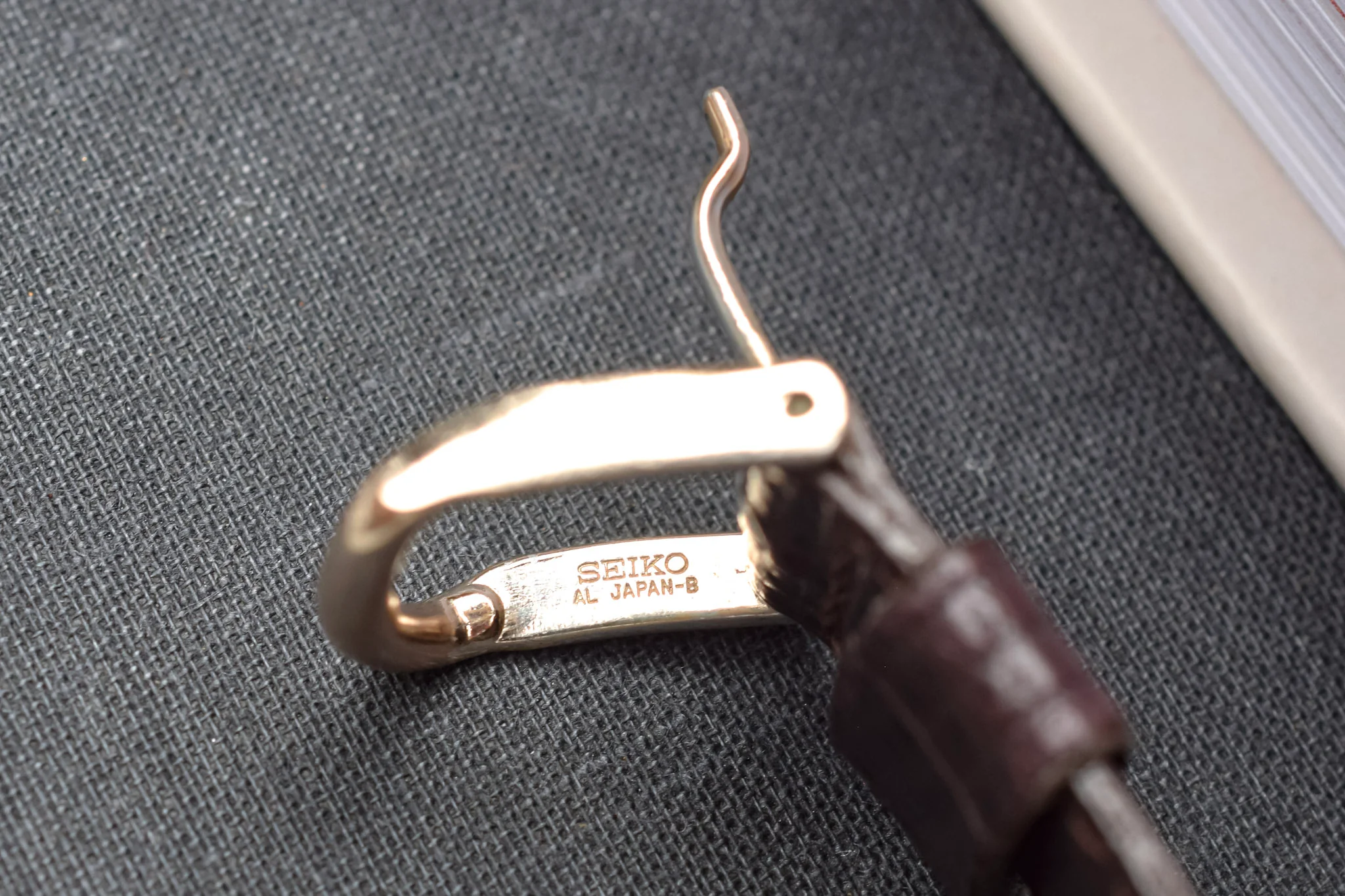 1984 Seiko Pillar Case Tank - Image 8