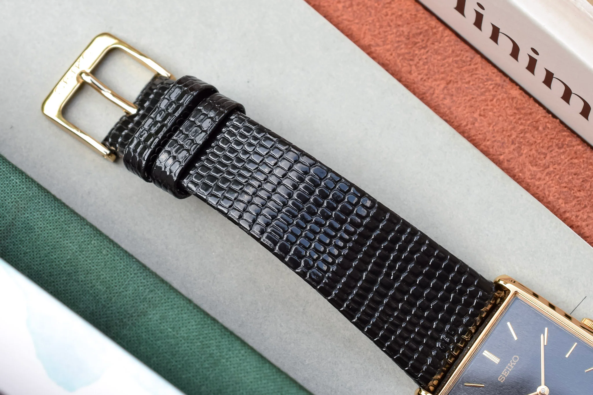 1997 Seiko Black Dial Tank "Amazing!" - Image 6