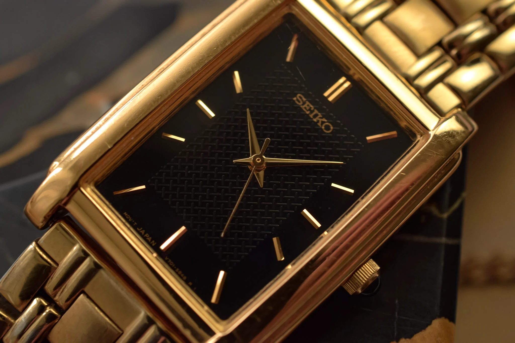 1997 Seiko Gilt Stepped Case Tank - Image 2