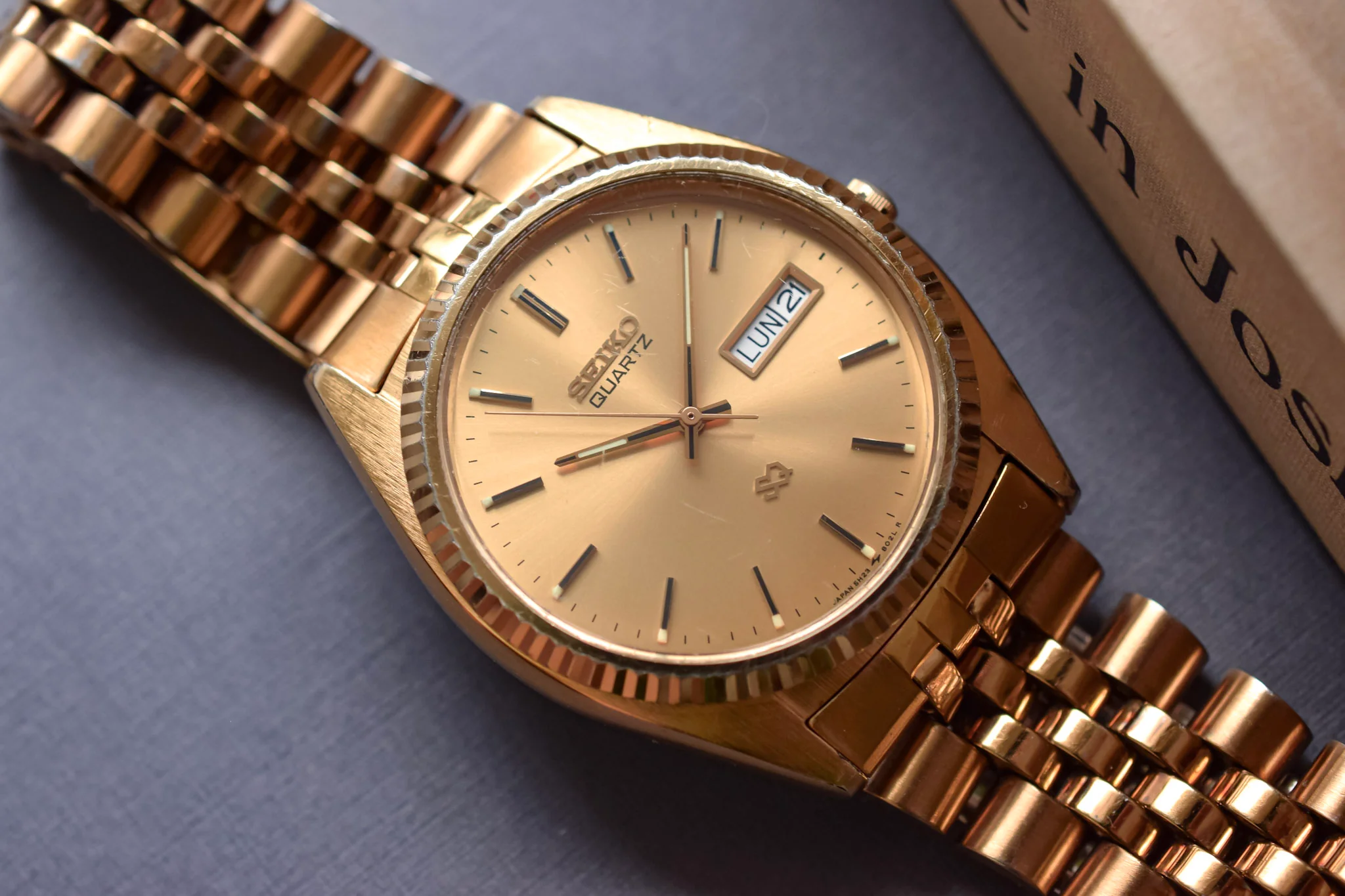1997 Seiko SQ Champagne Dial Day-Date - Image 2