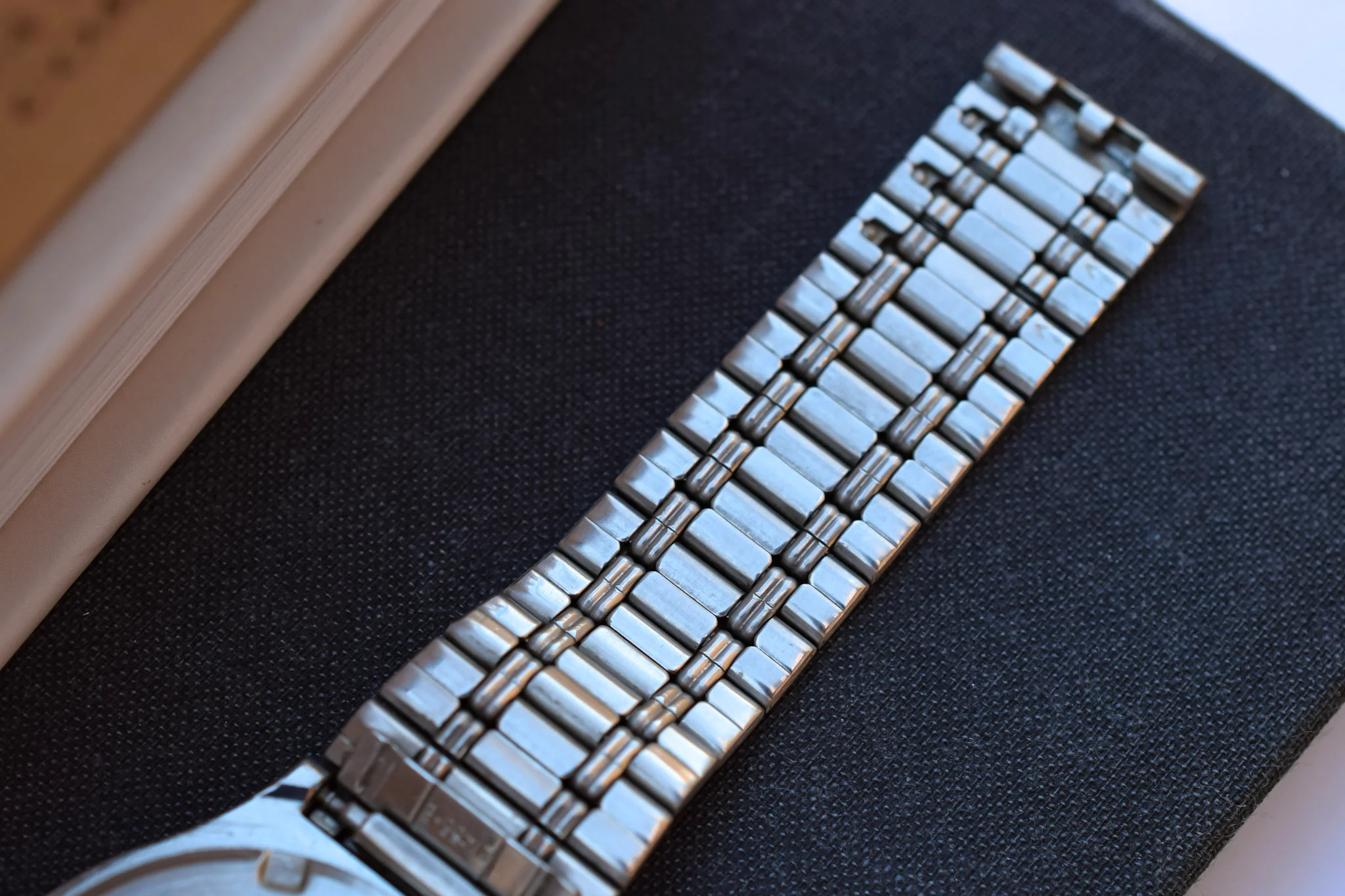 1997 Seiko Two Toned SQ Date Watch - Image 7