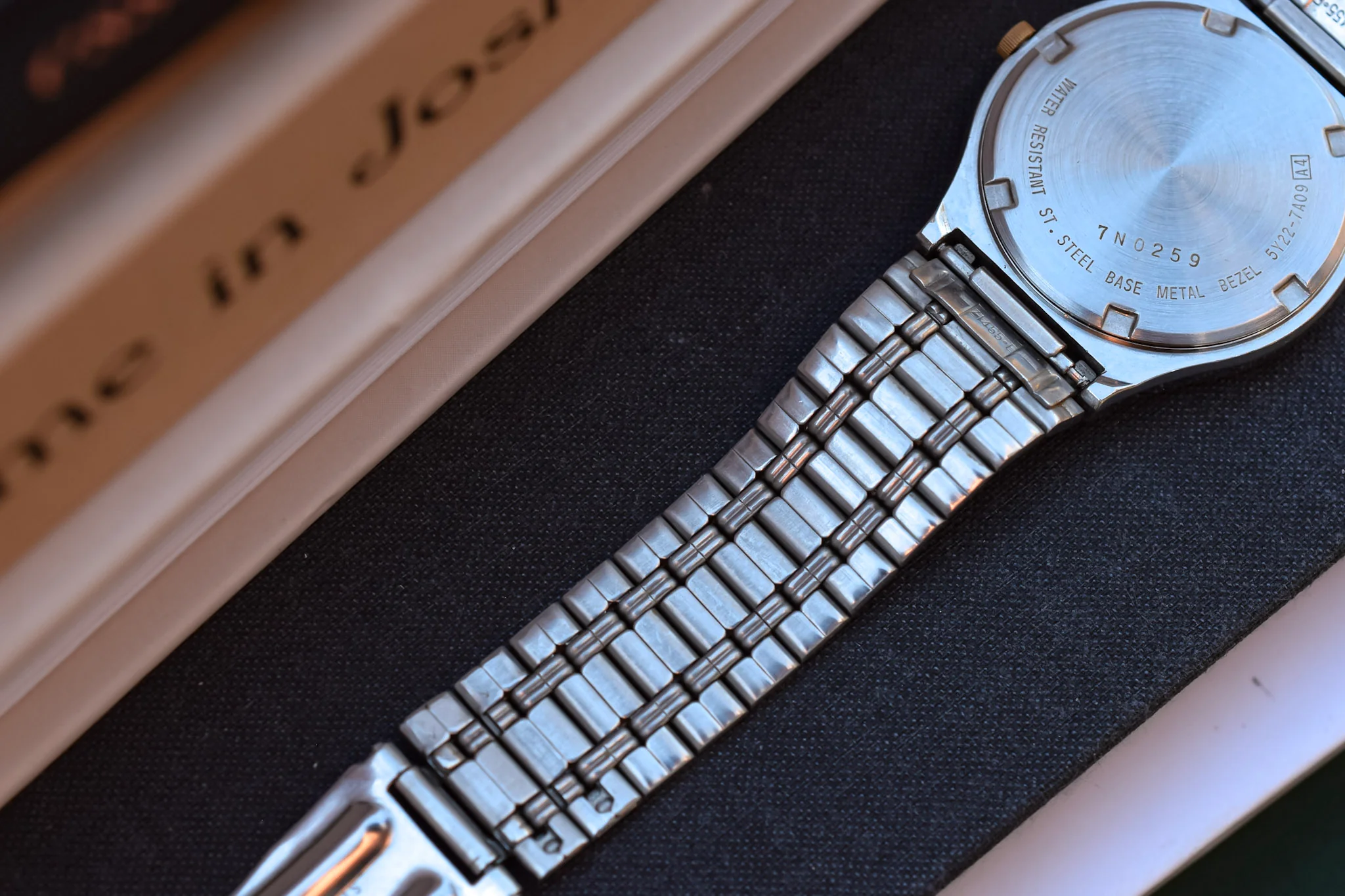 1997 Seiko Two Toned SQ Date Watch - Image 8