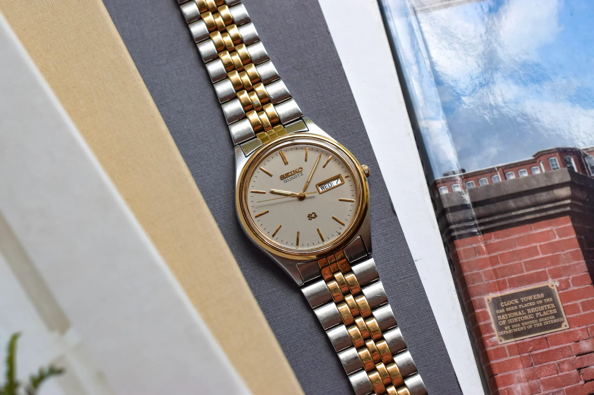1997 Seiko SQ Ghost Dial Day-Date - Image 3