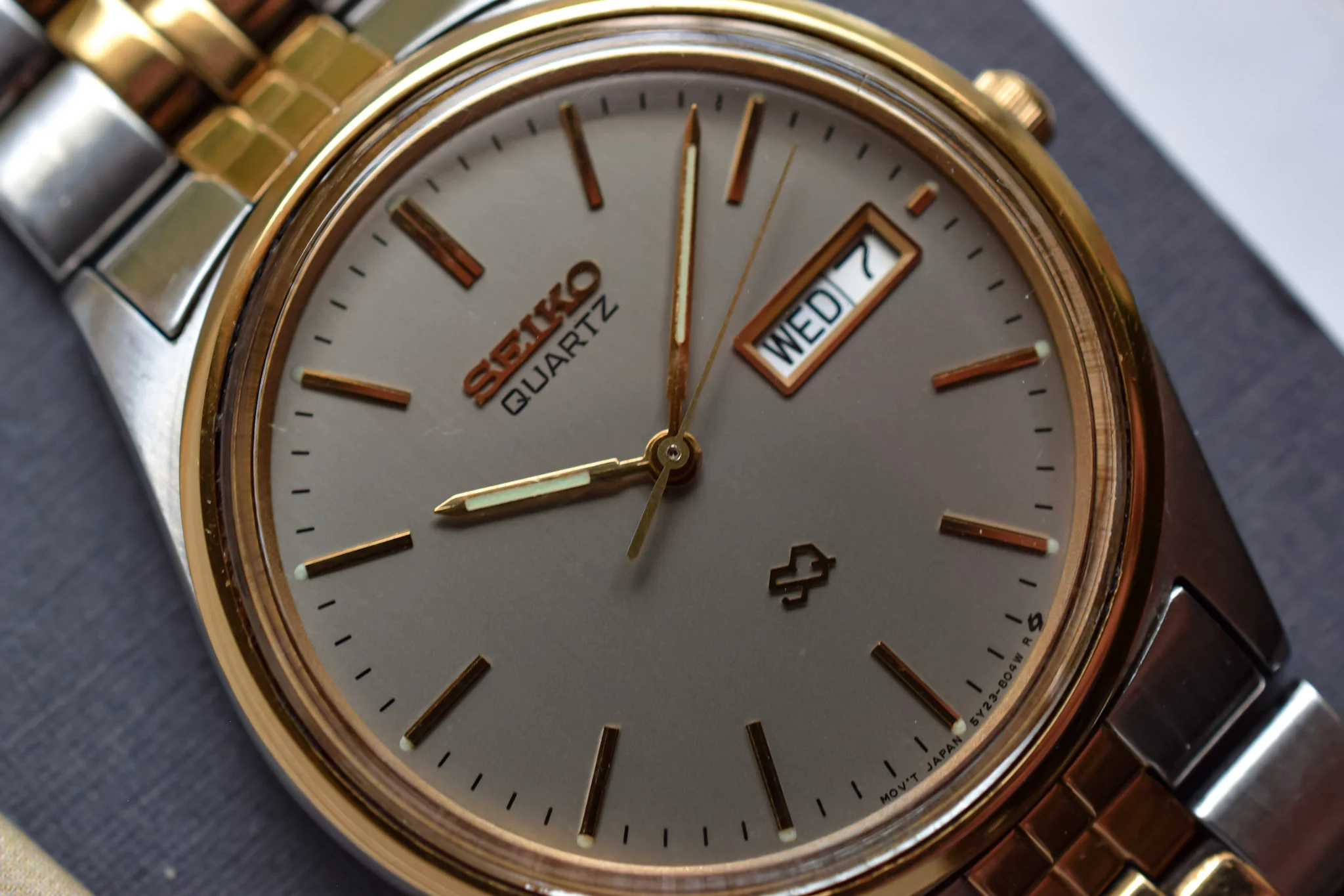 1997 Seiko SQ Ghost Dial Day-Date - Image 4