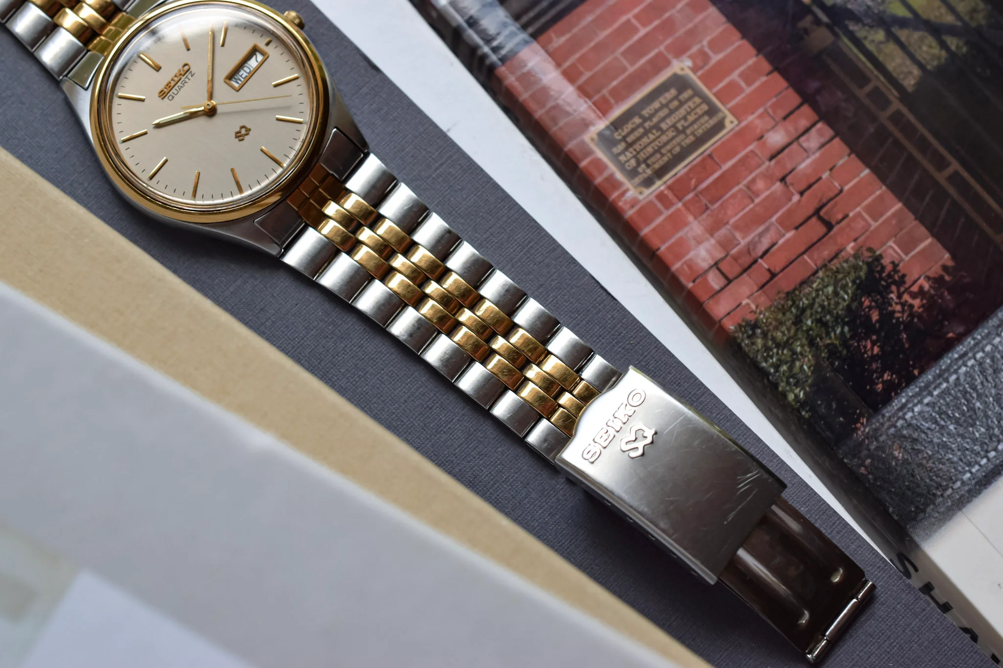 1997 Seiko SQ Ghost Dial Day-Date - Image 8