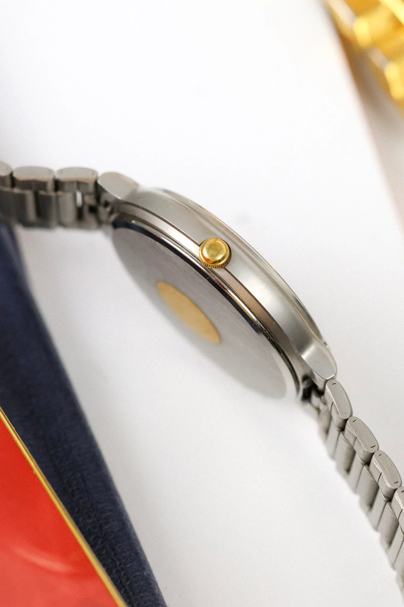 1997 Seiko SQ Graphite Script Font Day-Date - Image 7