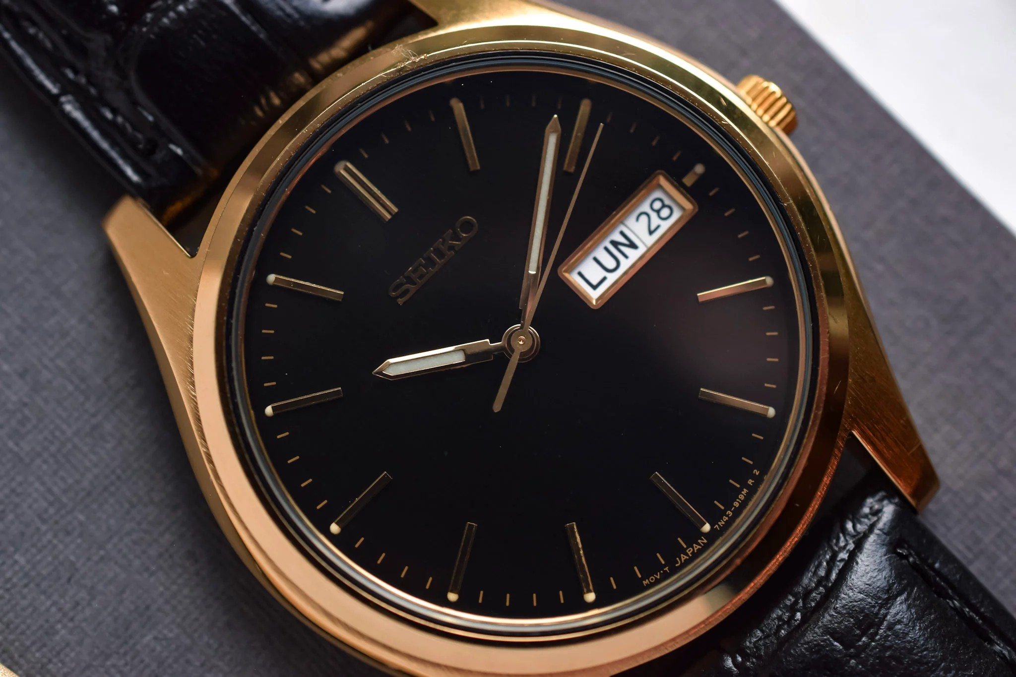 1998 Seiko Black Dial Day-Date - Image 4