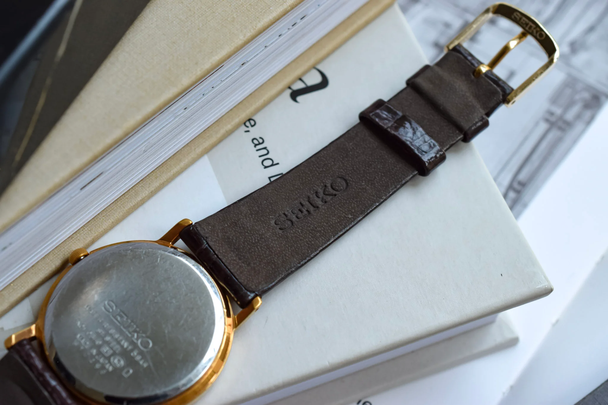 1998 Seiko Gold Tone Breguet Numerals - Brown Strap - Image 6