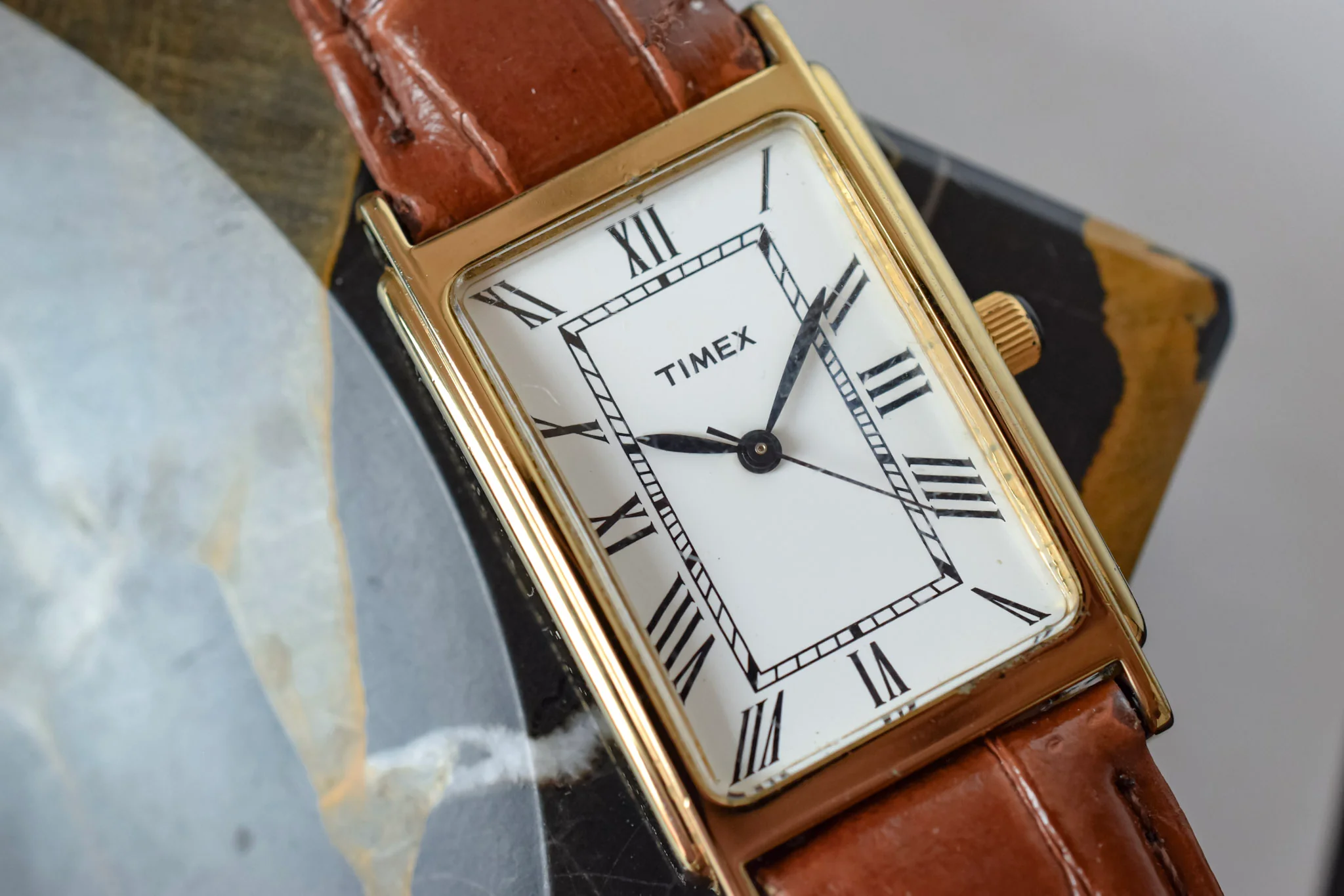 1998 Timex Quartz Stepped Case Roman Tank - Image 3